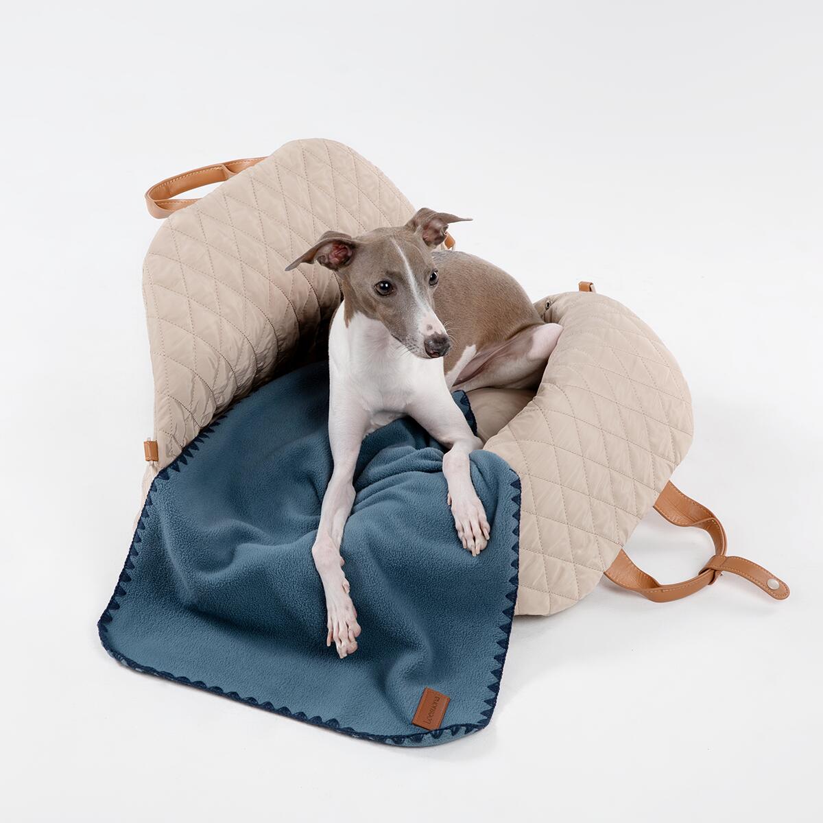 pet blanket with bag lifestyle product photography by Lefty Studio