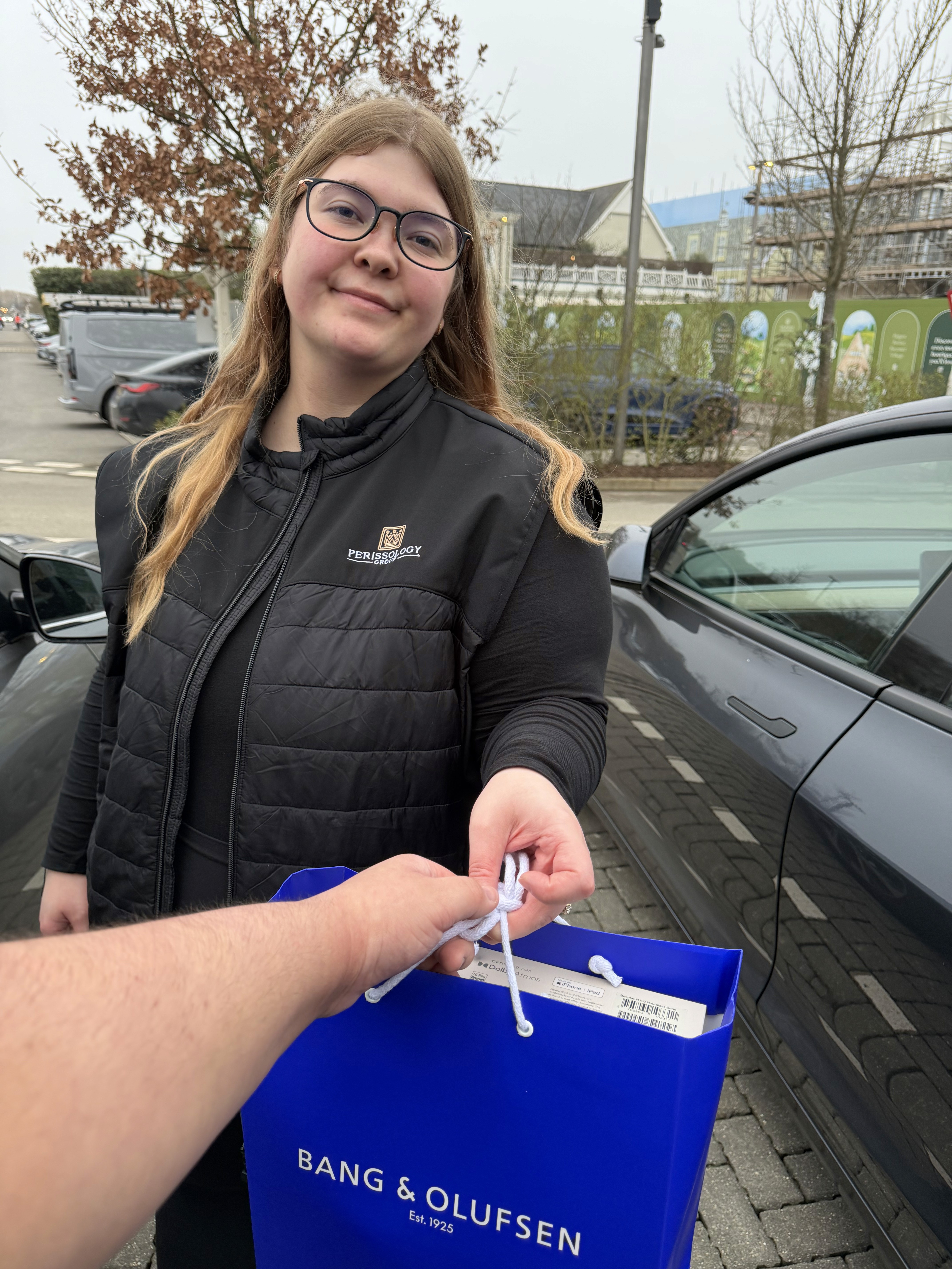 Picture of Courier Caitlin handling high value goods