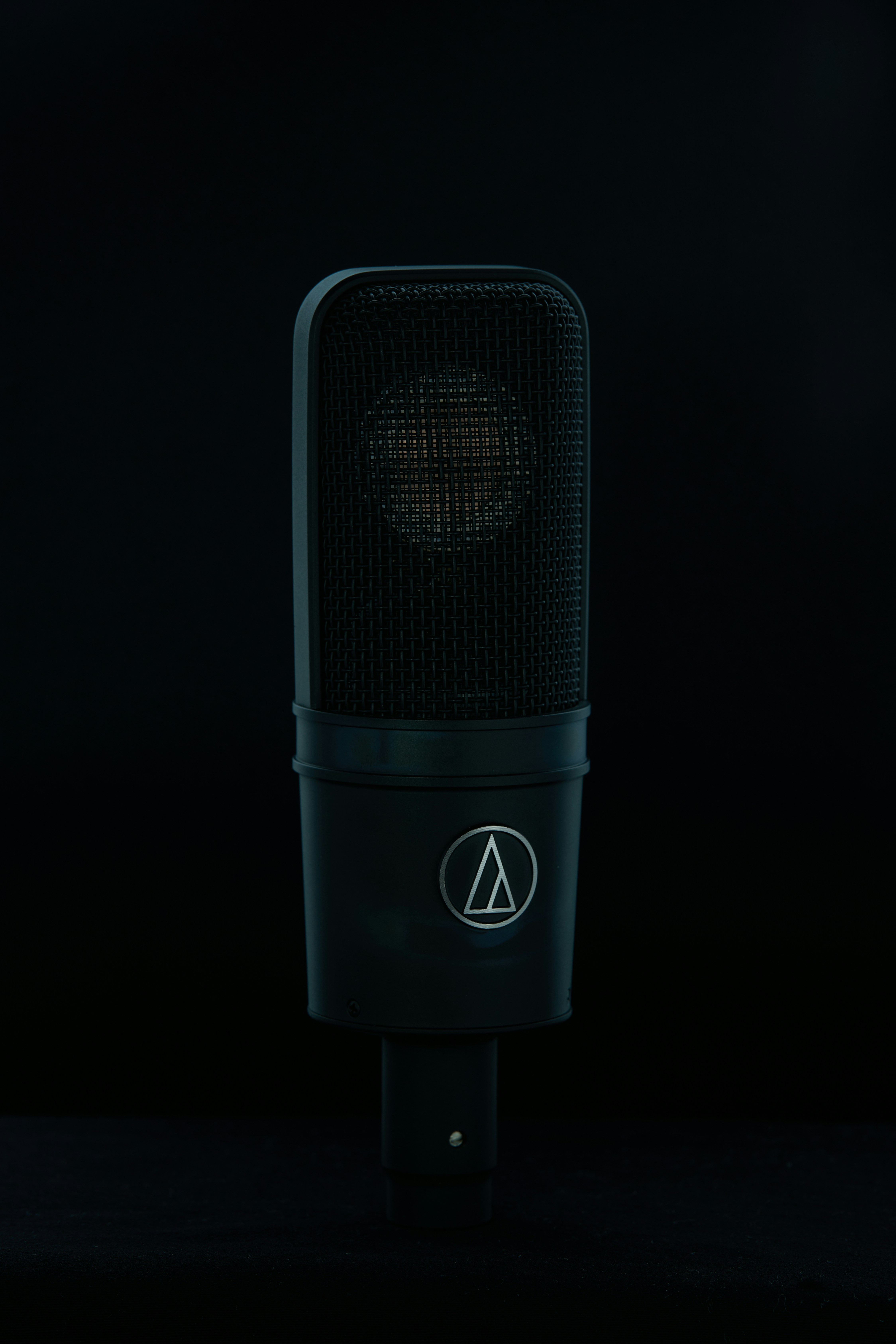 NEUMANN TLM 103 [TAYYLOR MADE STUDIOS]