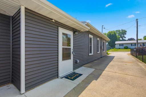 Photo 11 of 206 E Madison Street, Dodgeville