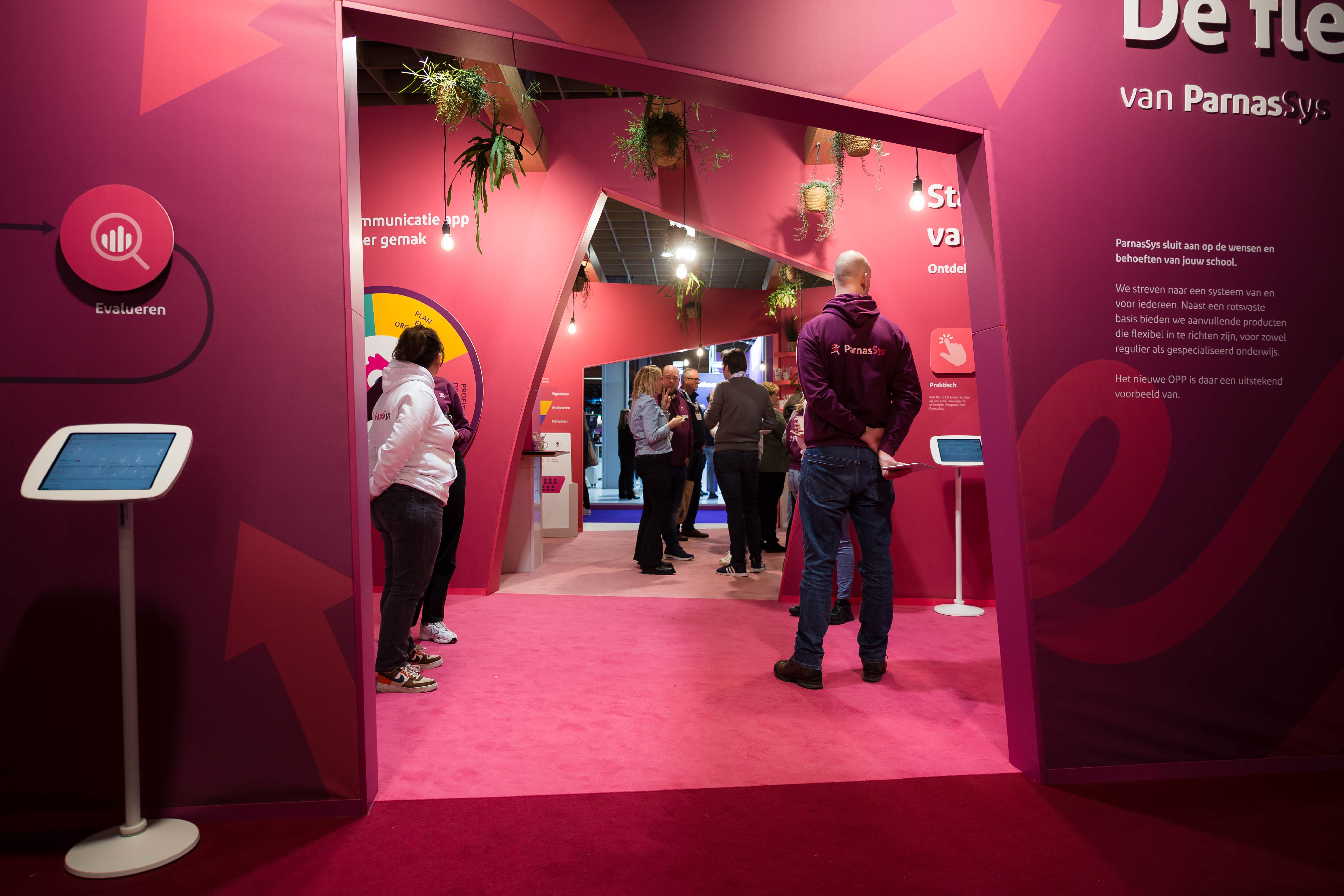 Grafisch ontwerp ParnasSys beursstand