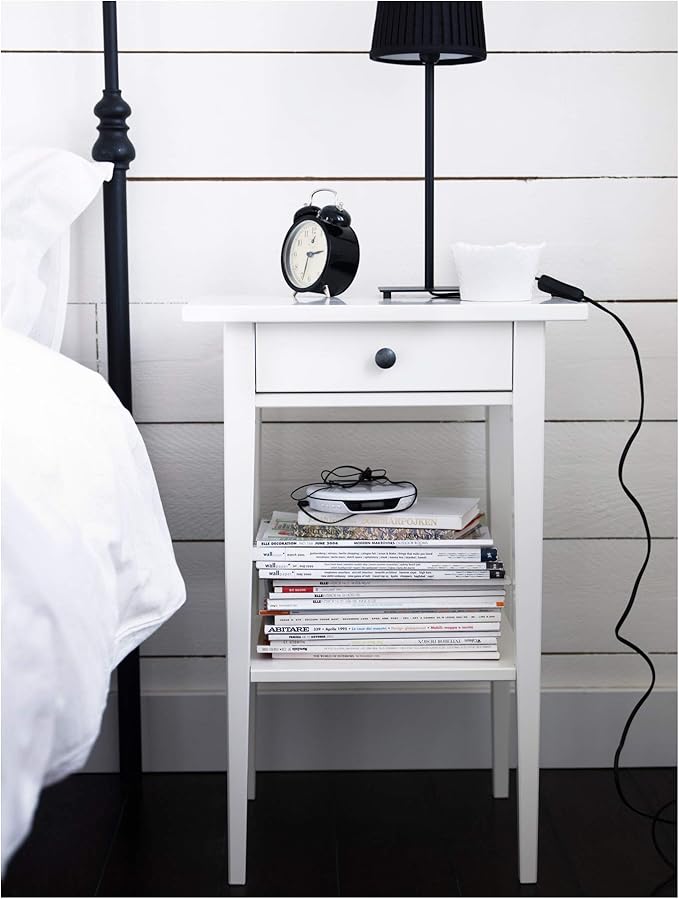 Hemnes nightstand – A stylish and functional furniture piece, perfect for any modern home.