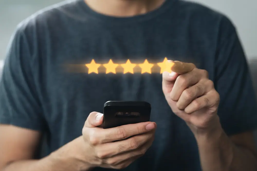 Pourquoi tes avis Google influencent ton chiffre d’affaires (et comment en obtenir plus)
