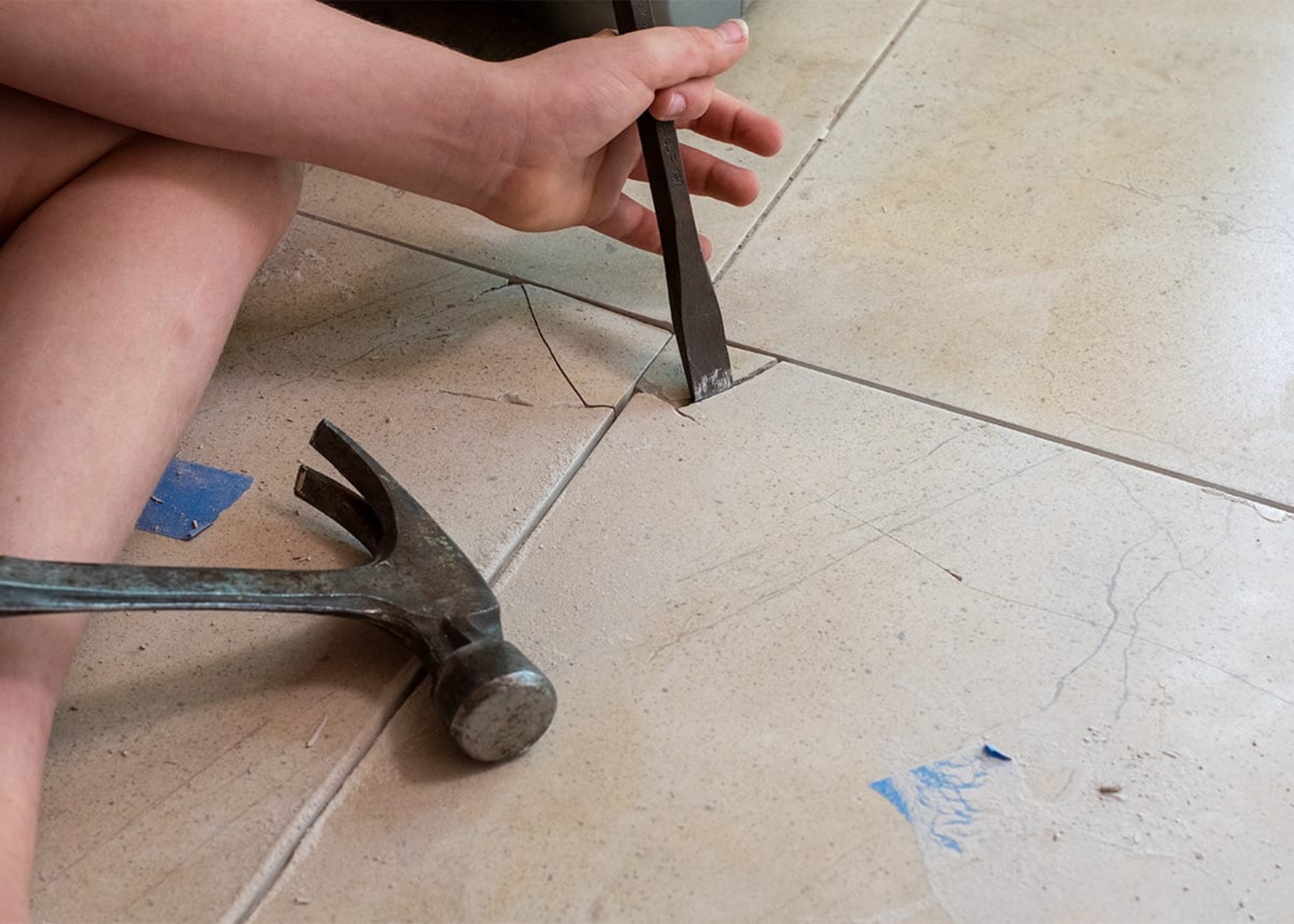 The Ultimate Guide to Fixing Damaged Tiles Like a Pro!