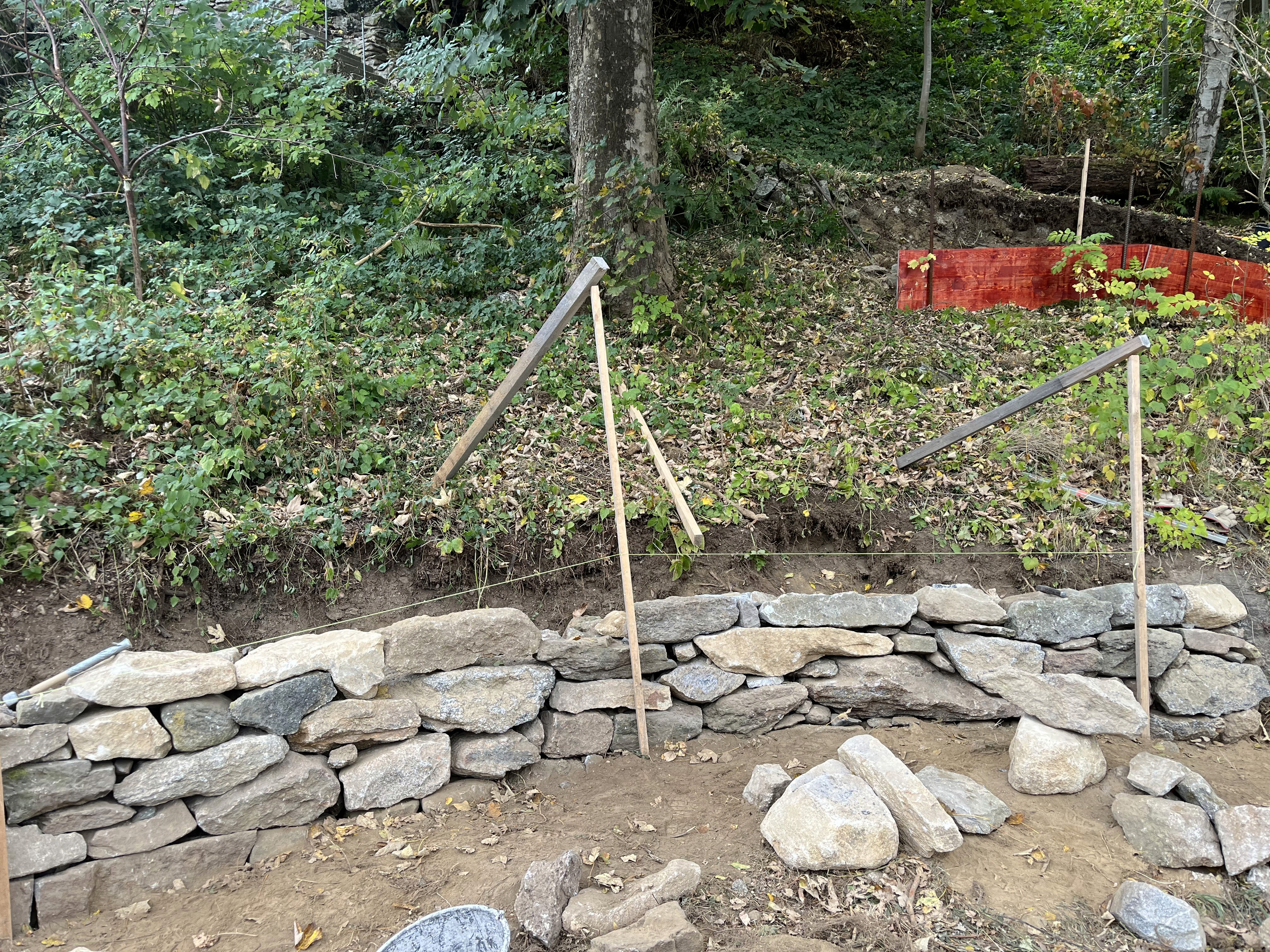 Trockenmauer Bauregeln Schnurgerüst