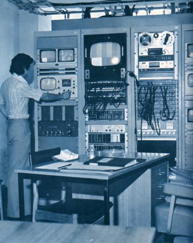 Sala control de televisión de ENTEL.