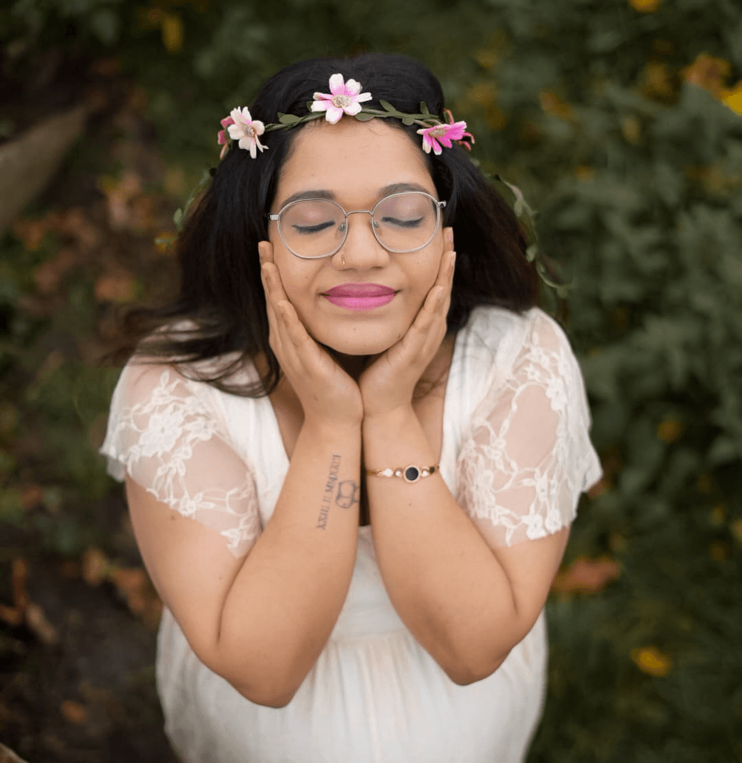 Ashna's Maternity Photoshoot, Fotoloom