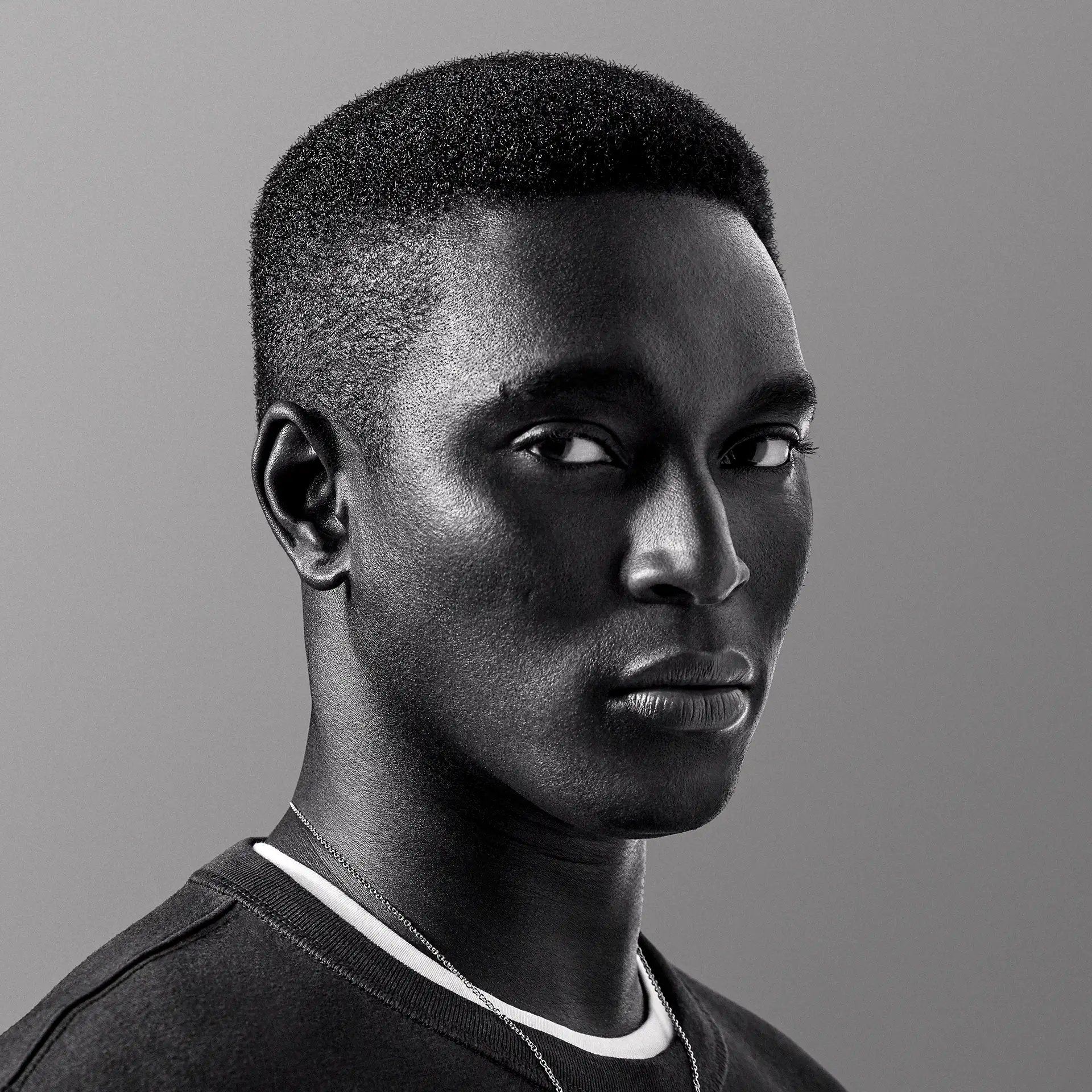 Seymour_Studio_Bevel_Cosmetics_1