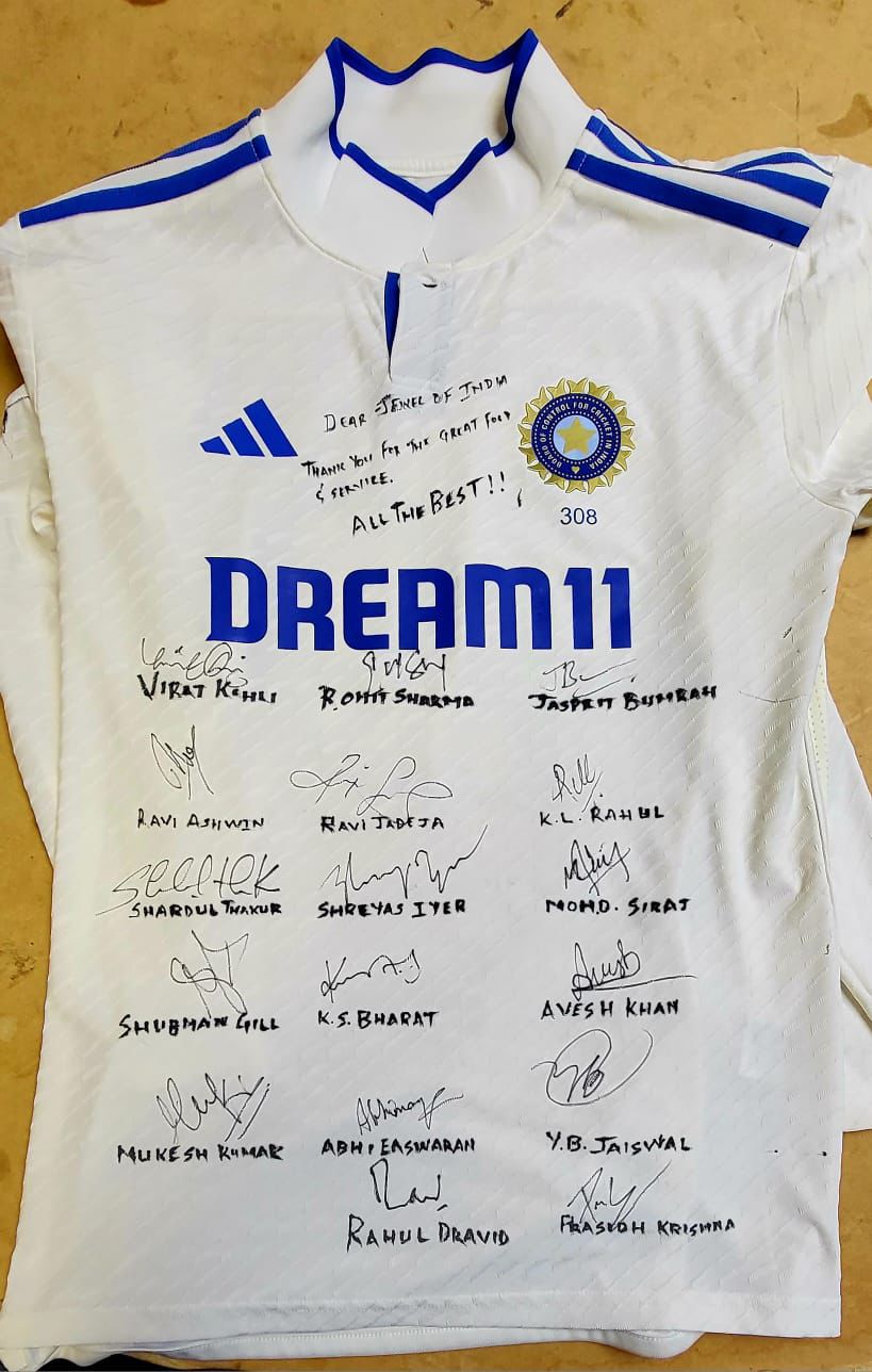 Jewells of India owner with team India