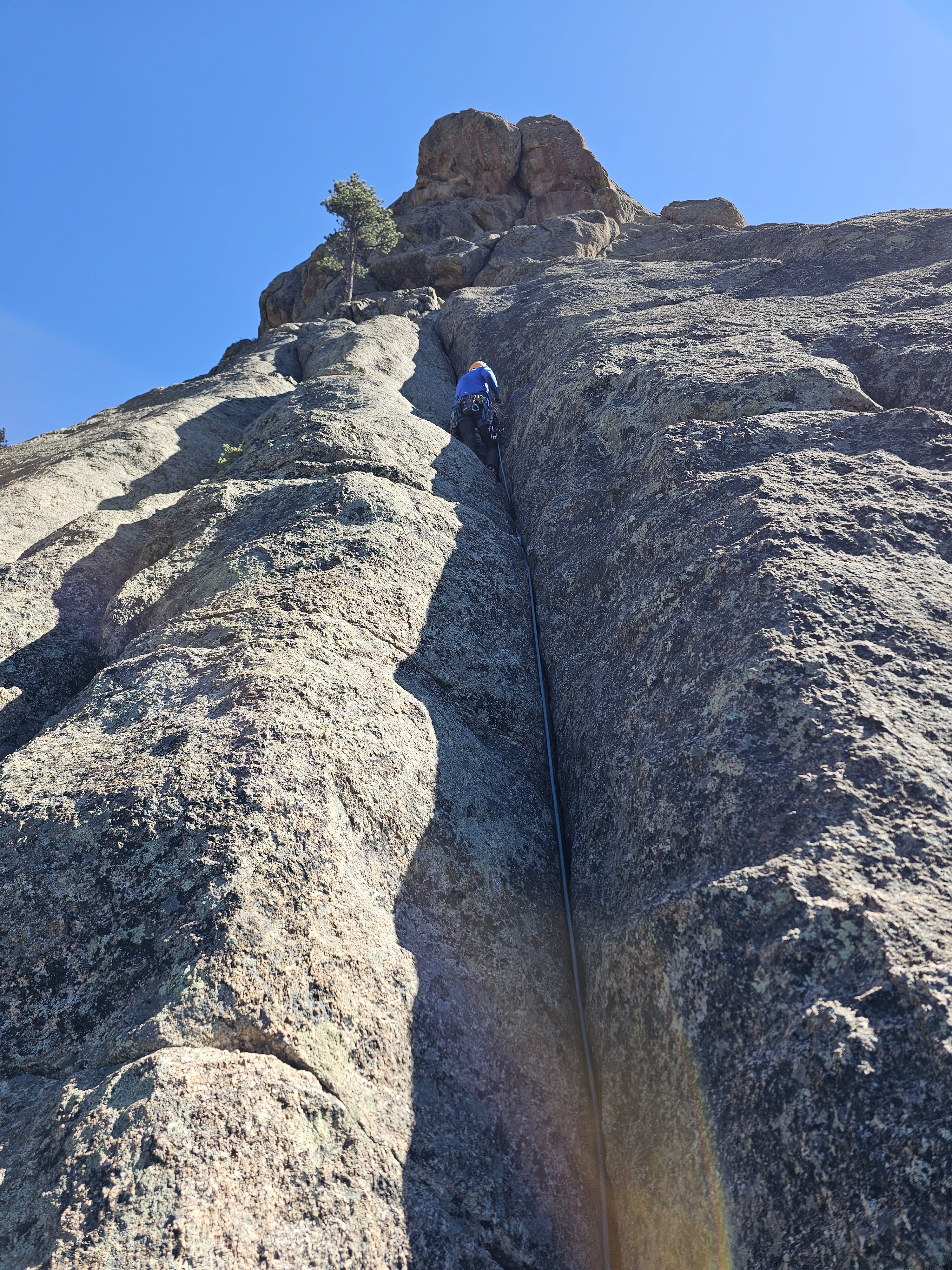 Client leading 4th pitch on The Pear