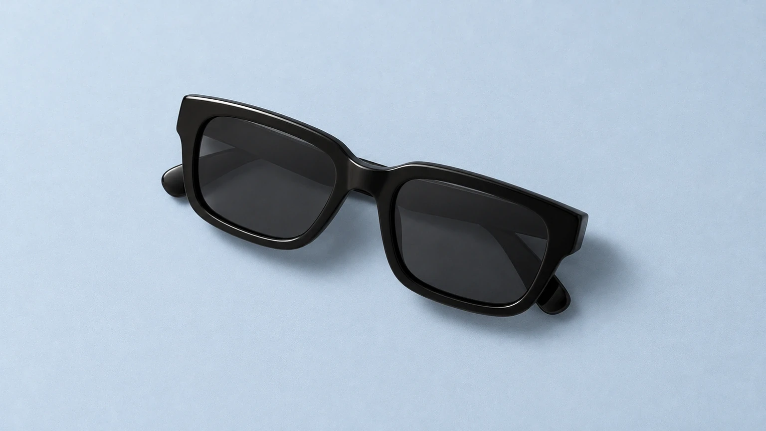 Glamoor eyewear campaign photo