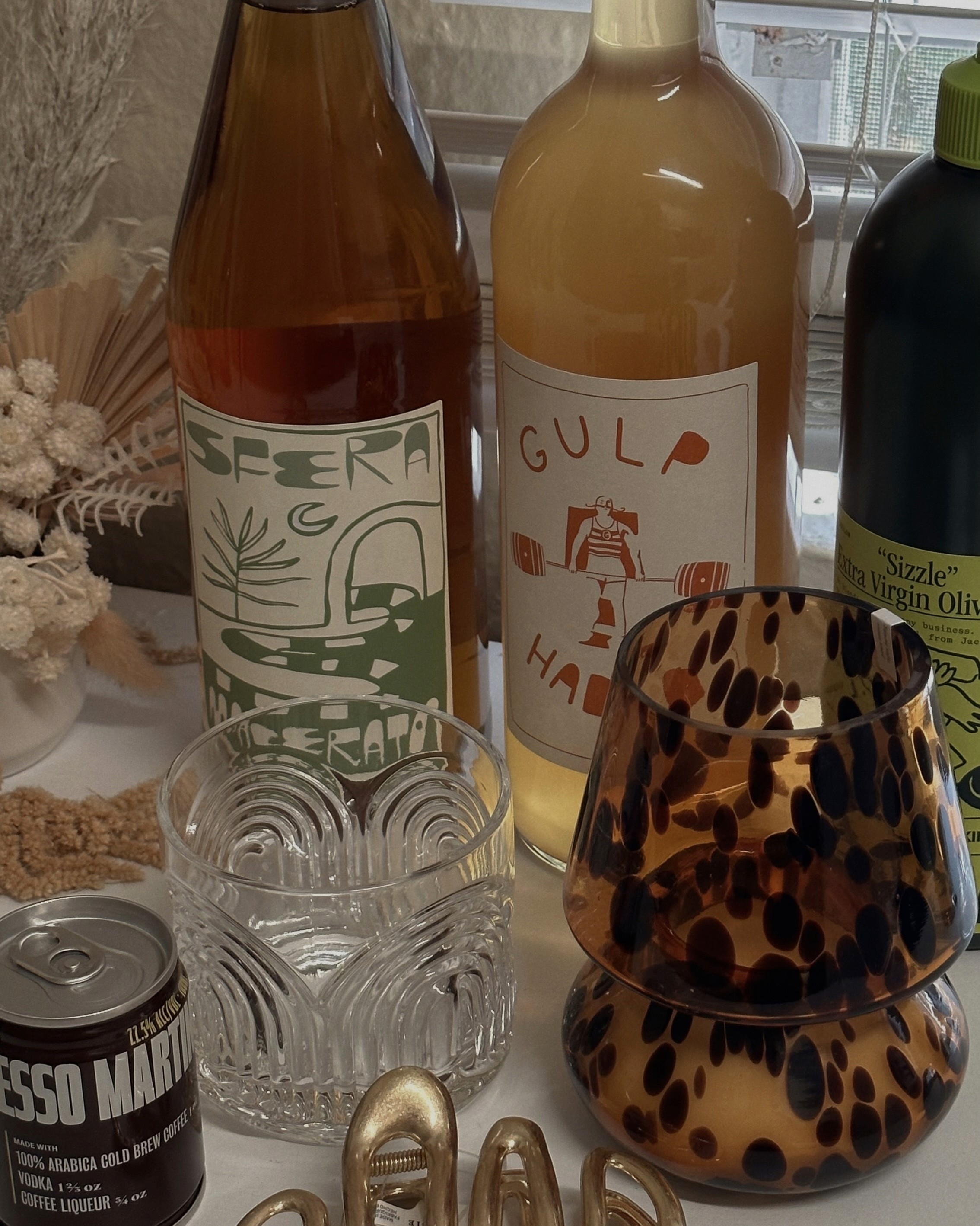 Why do natural wines have a vinegar taste?