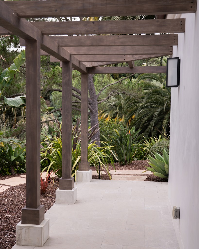 Image of modern living room