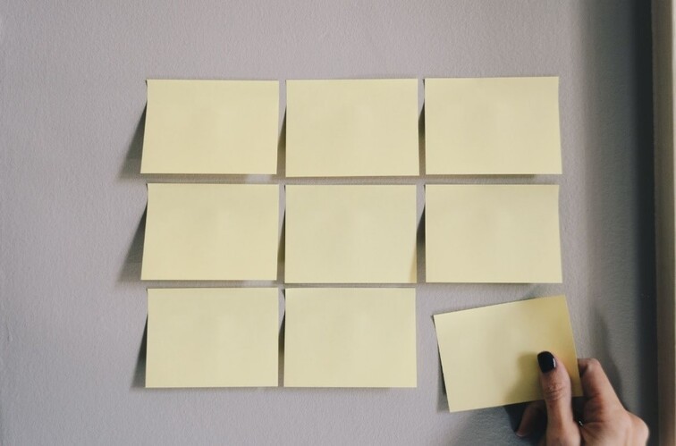 Empty post-its