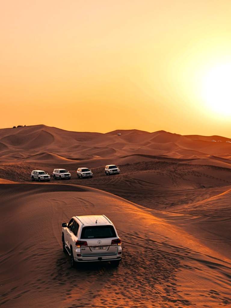 jeeps in the desert, dubai