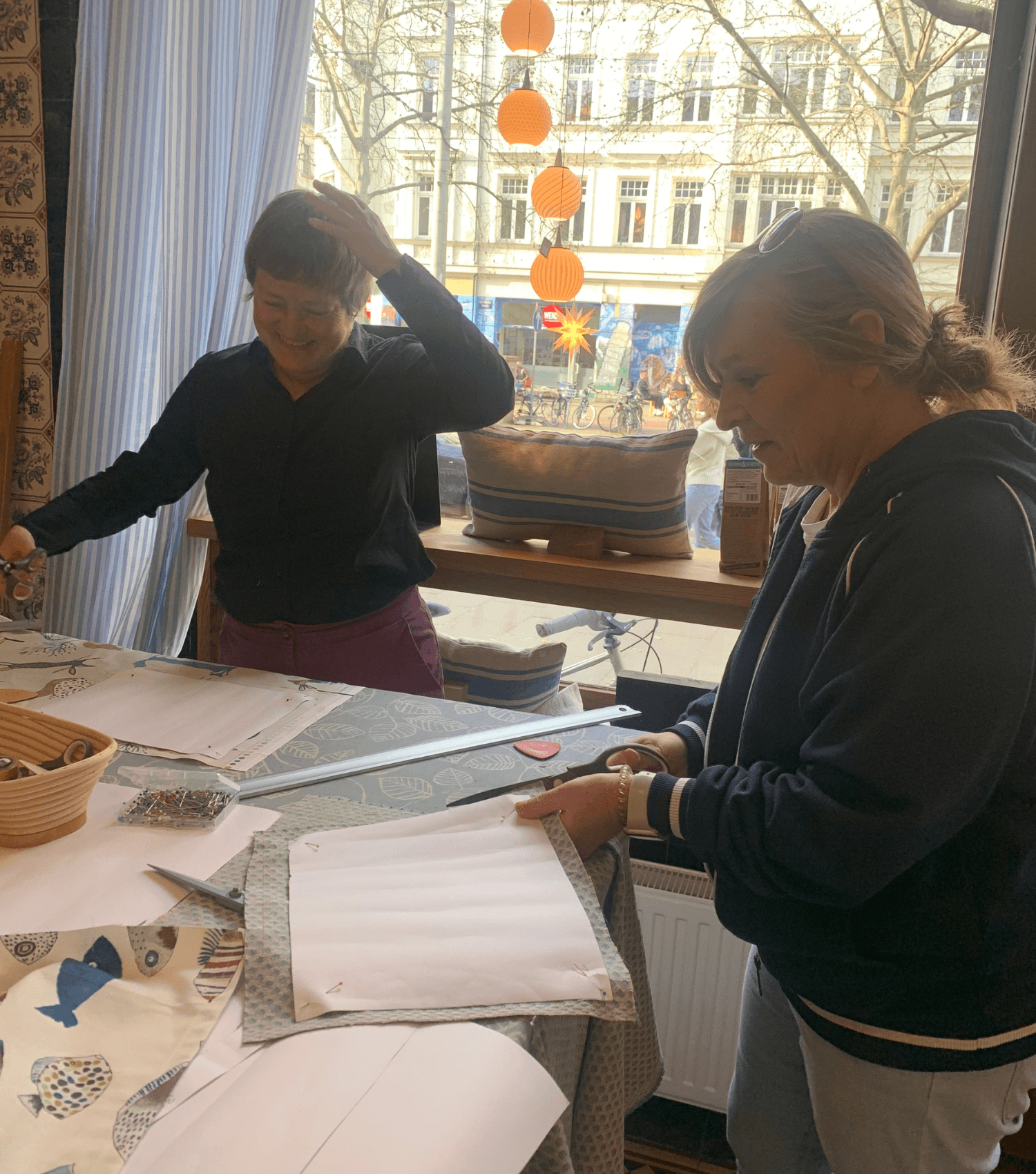 Stickmaschine, Leinen Stickerei