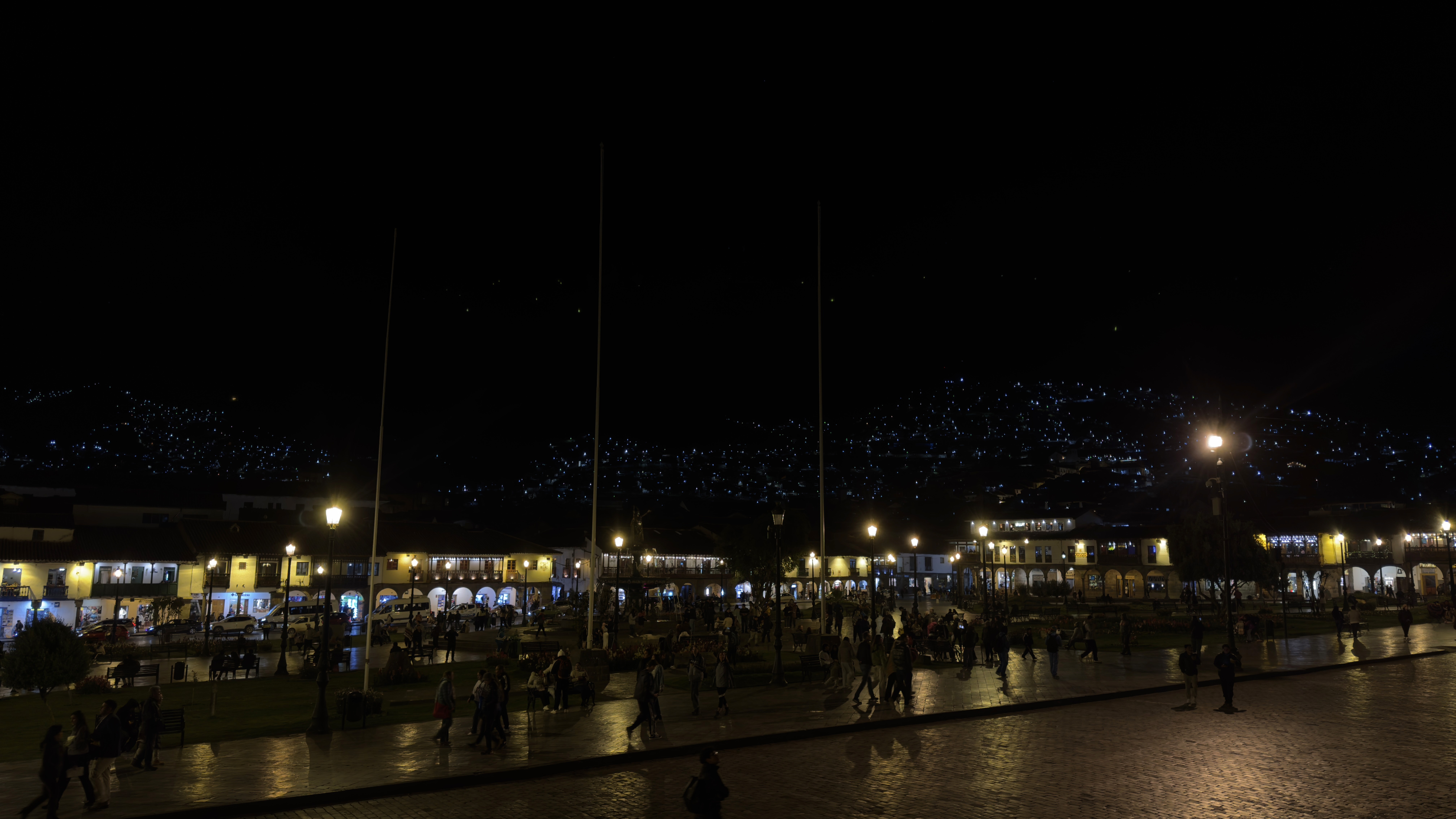 La ville de Cusco de nuit