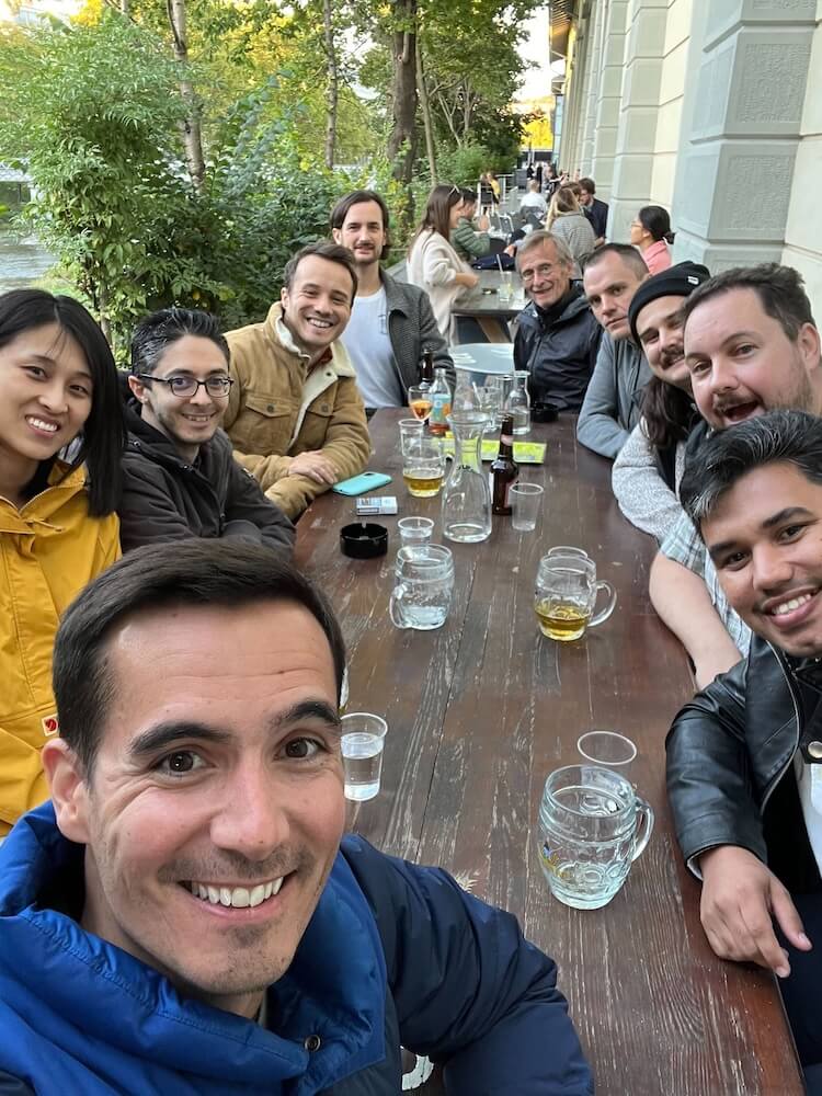 Picture of the Saporo team