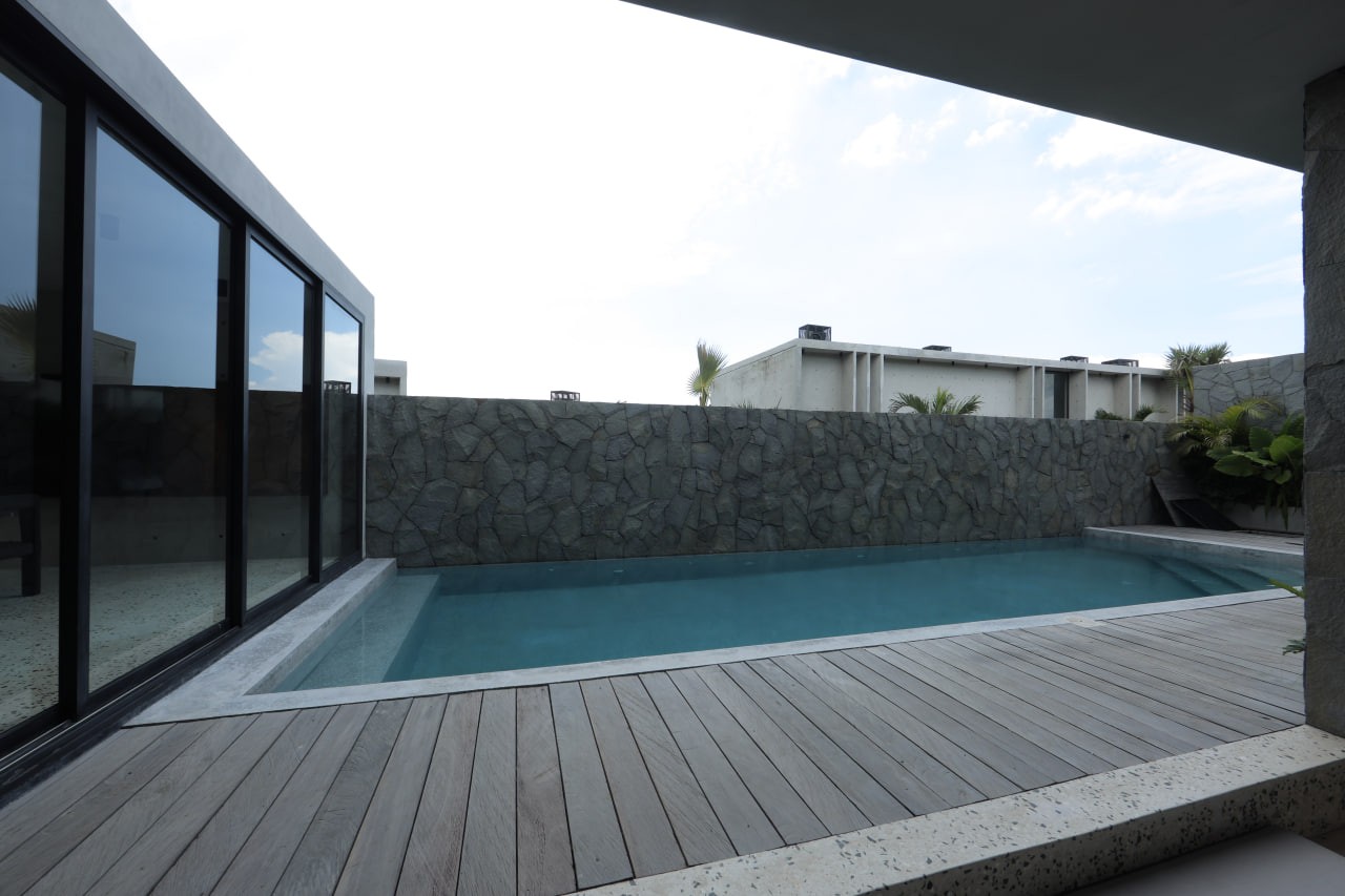 Luxury 6-bedroom villa in Kabakaba, Seseh