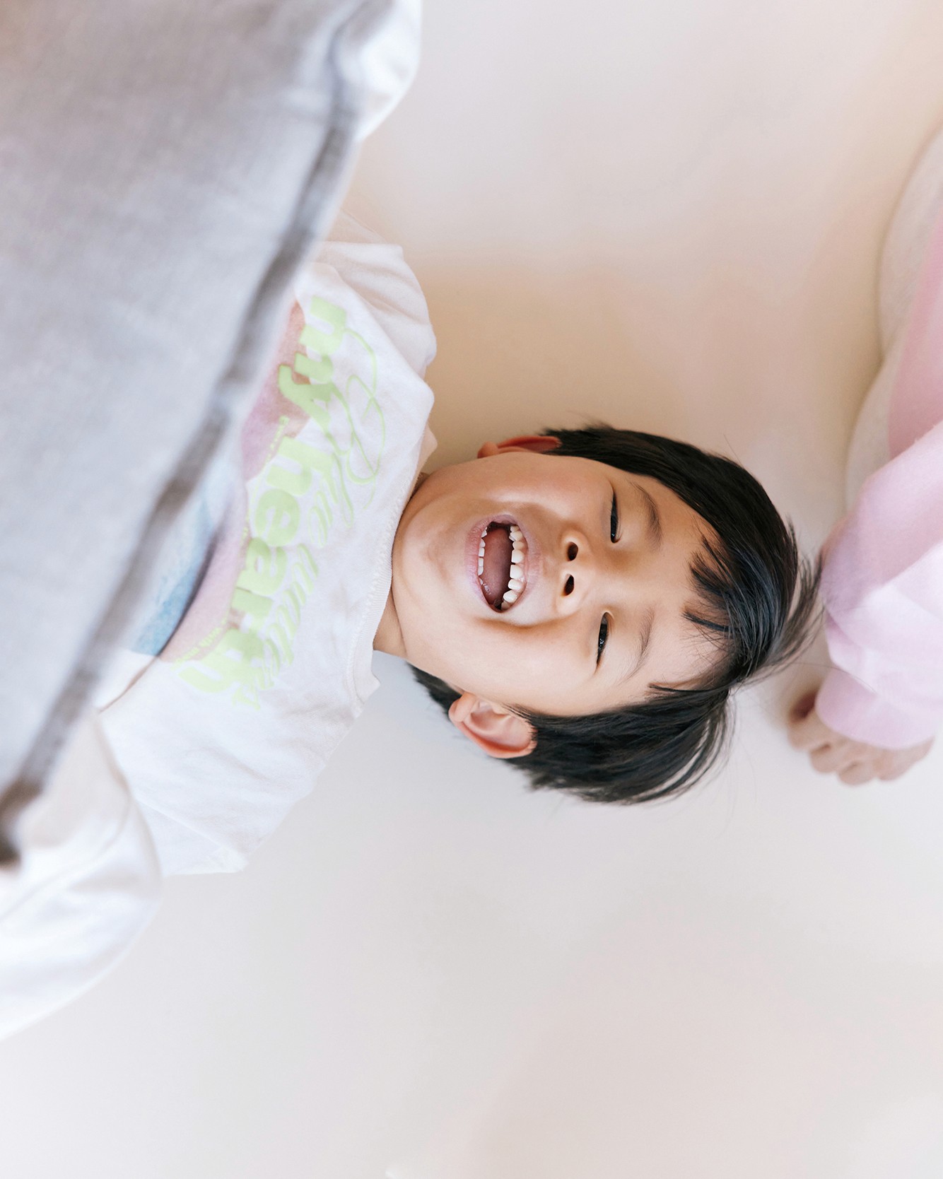 [필름커넥트] 용산 50일 쌍둥이 홈스냅 후기 | 작가추천 오는계절스냅