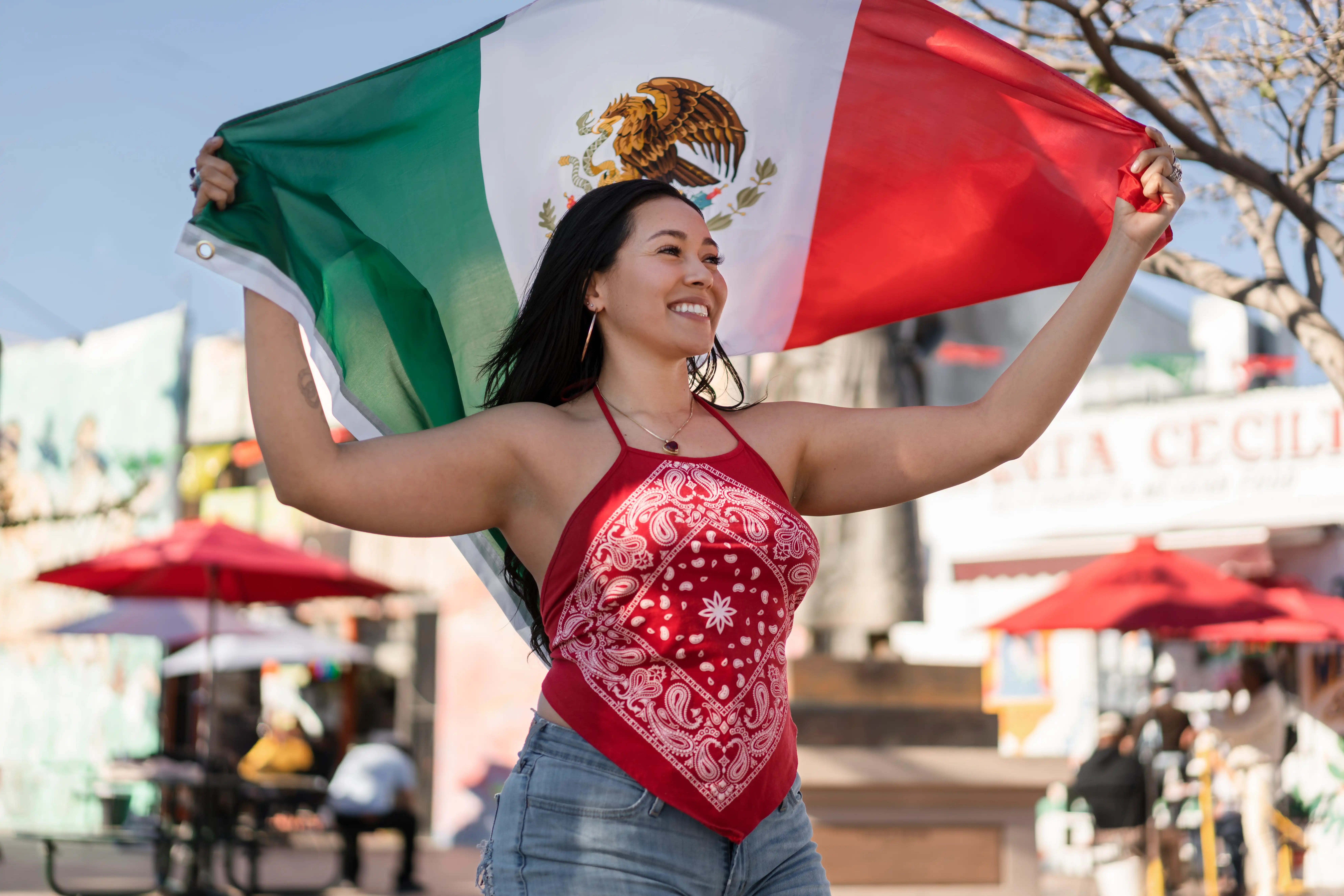 Moving to Mexico from the US: Visas, Money, and Expat Life