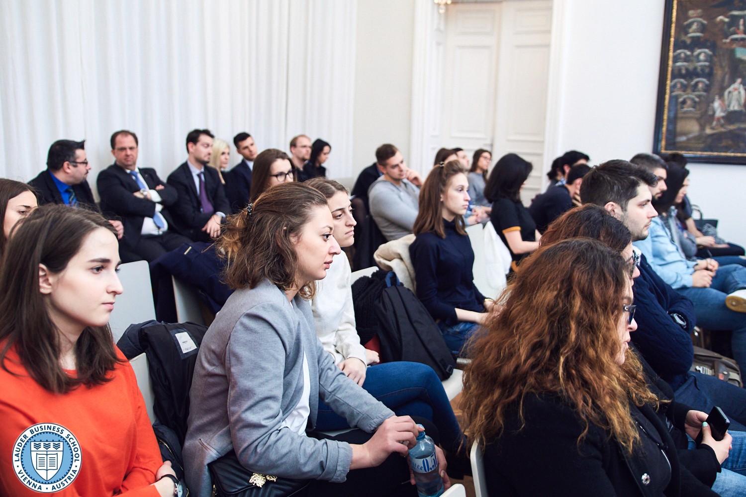 LBS students listening to Dkfm. Dr. Claus J. Raidl , President of the National Bank of Austria (OeNB - Oesterreichische Nationalbank)