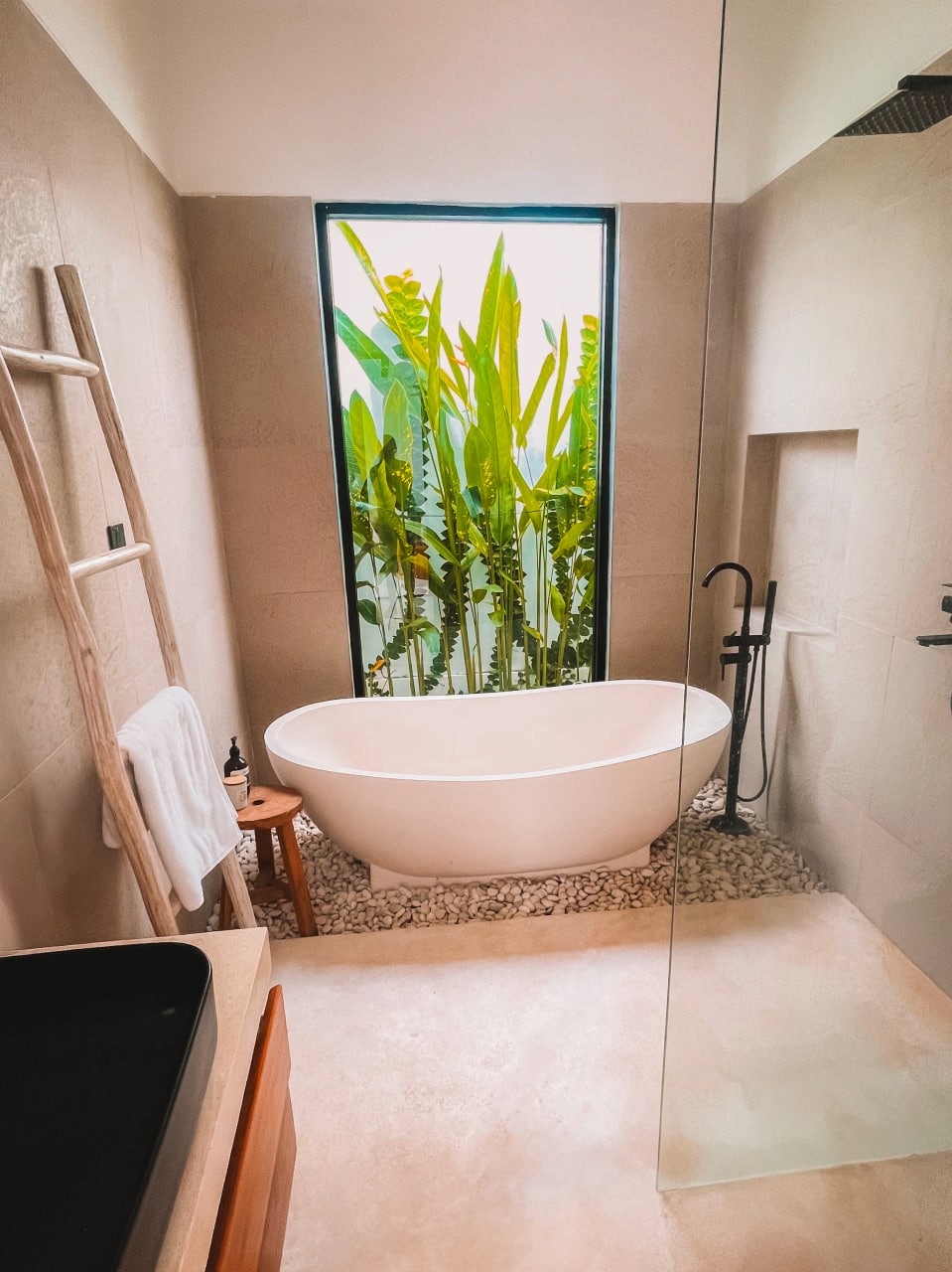 1-bedroom villa with rice field view in Berawa, Canggu