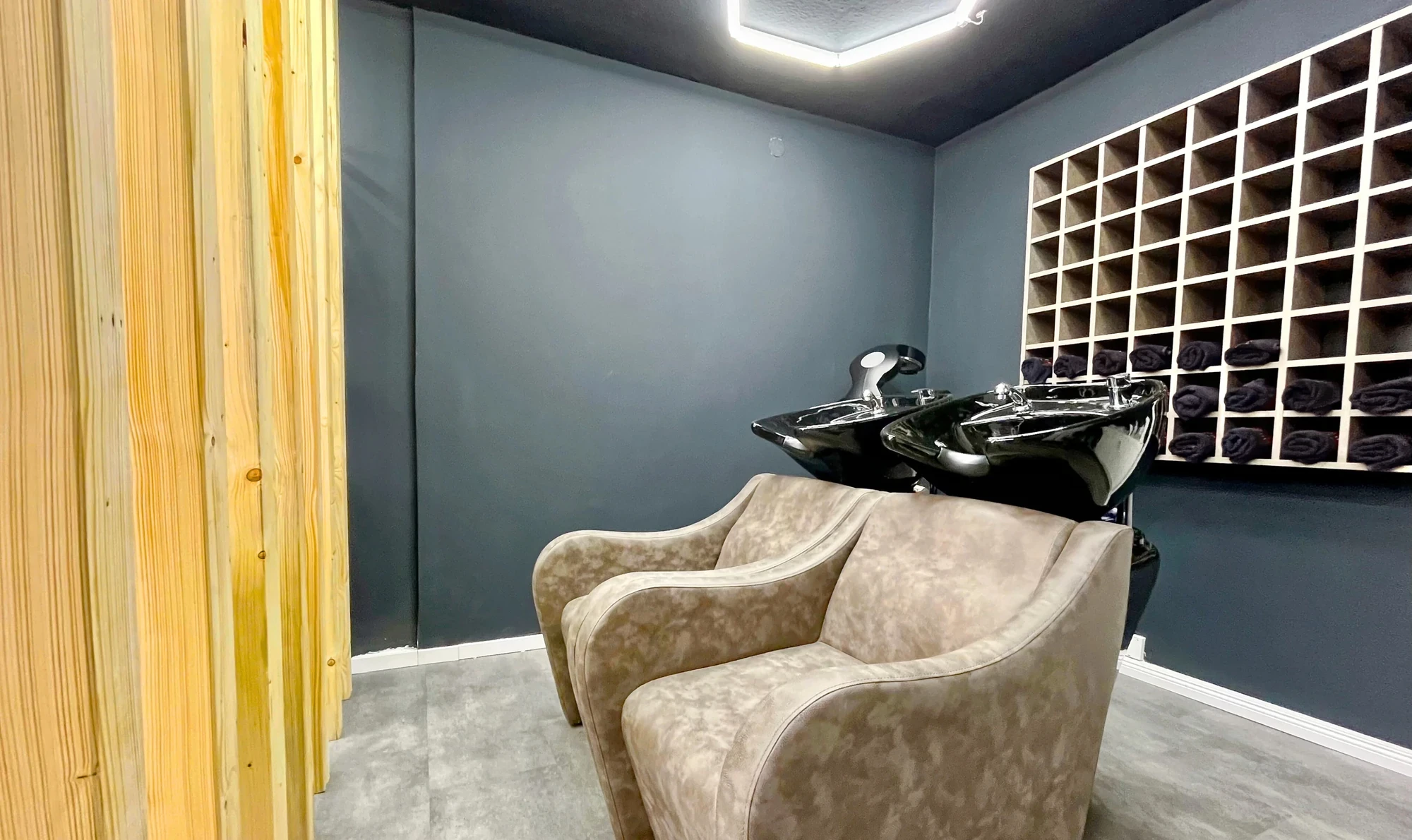 By Saif Frisör in Stadthagen Ambiente und Aussehen - Innenambiente