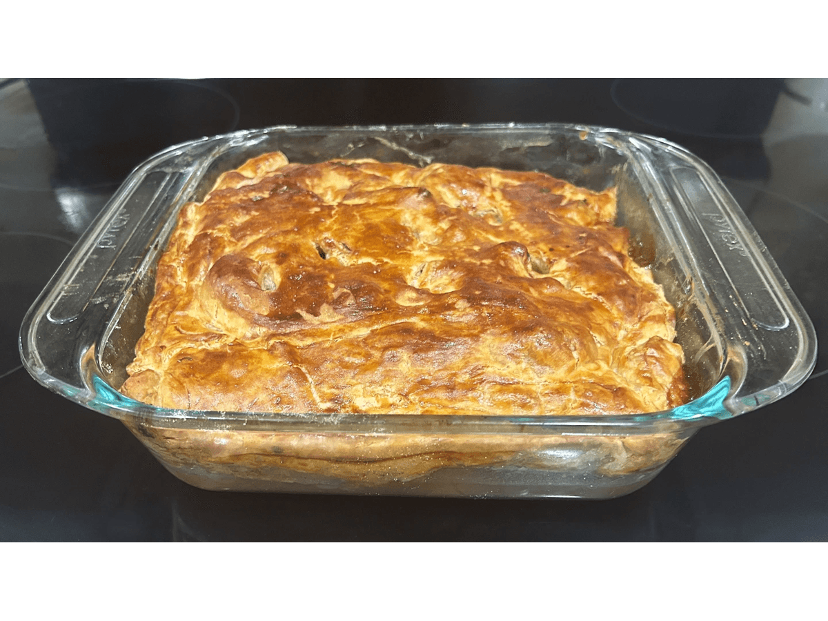 Deep Dish Apple Pie. Photo courtesy of Ethel G. Hofman.