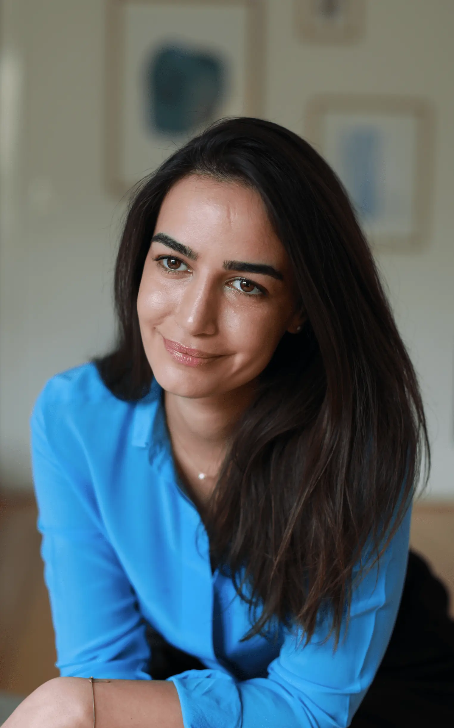 Nasim Kowalewski bietet Hilfe bei privaten Krisen und beruflichen Belastungen in ihrer Praxis für Psychotherapie in München.