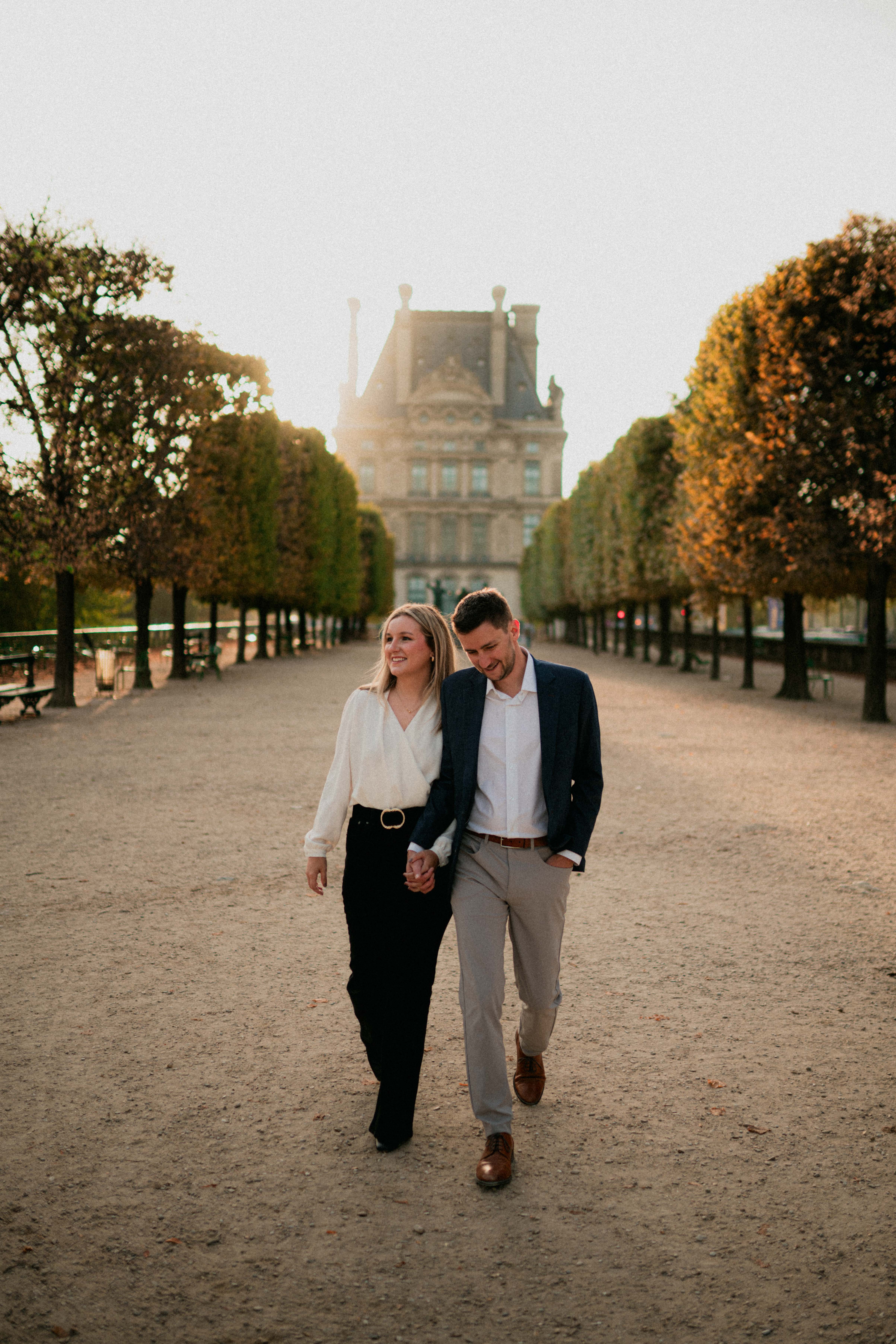 Paris Photographer - LeParisPro. Weddings, engagements, proposals, lifestyle and fashion photoshoots.