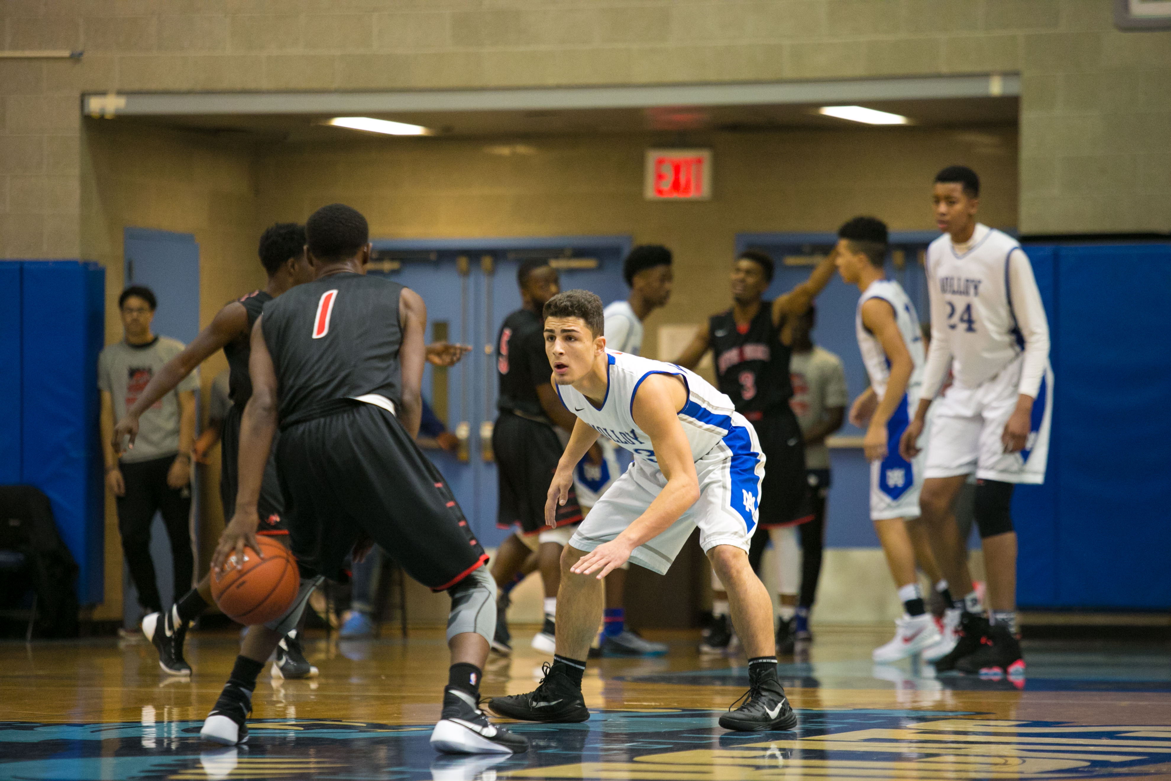 white and red basketball hoop