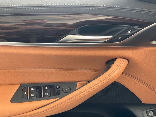 BMW 530 2022 BLACK Gebrauchtwagen - Galeriebild 10