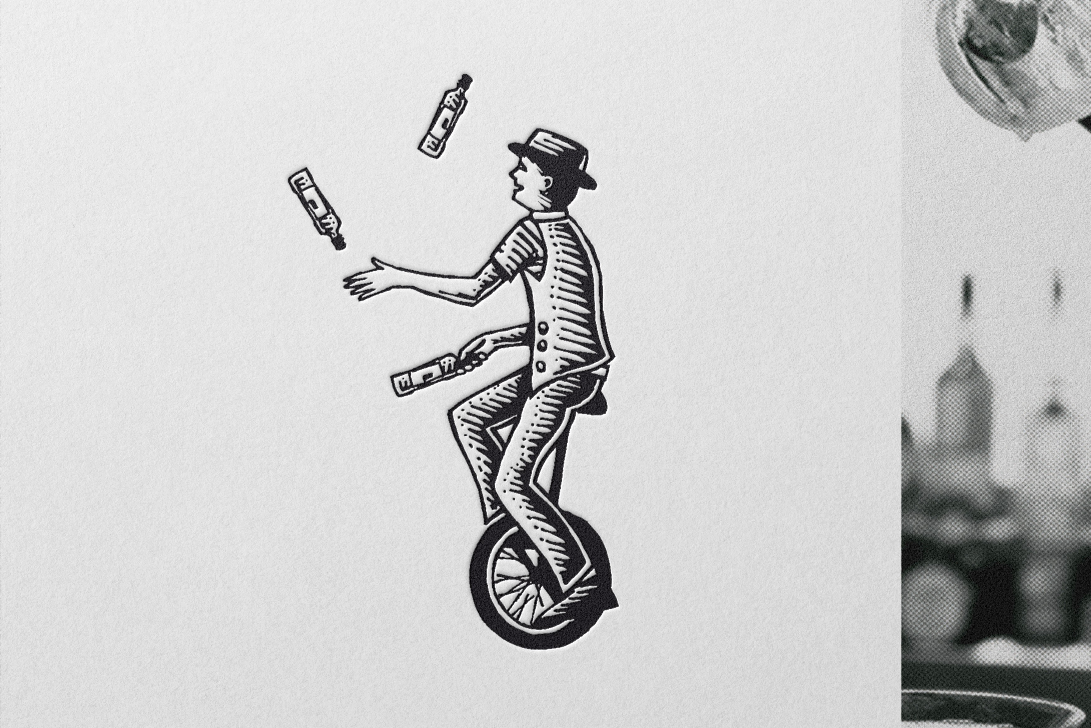 Detailansicht der Ketel One Broschüre – geprägte Illustration.