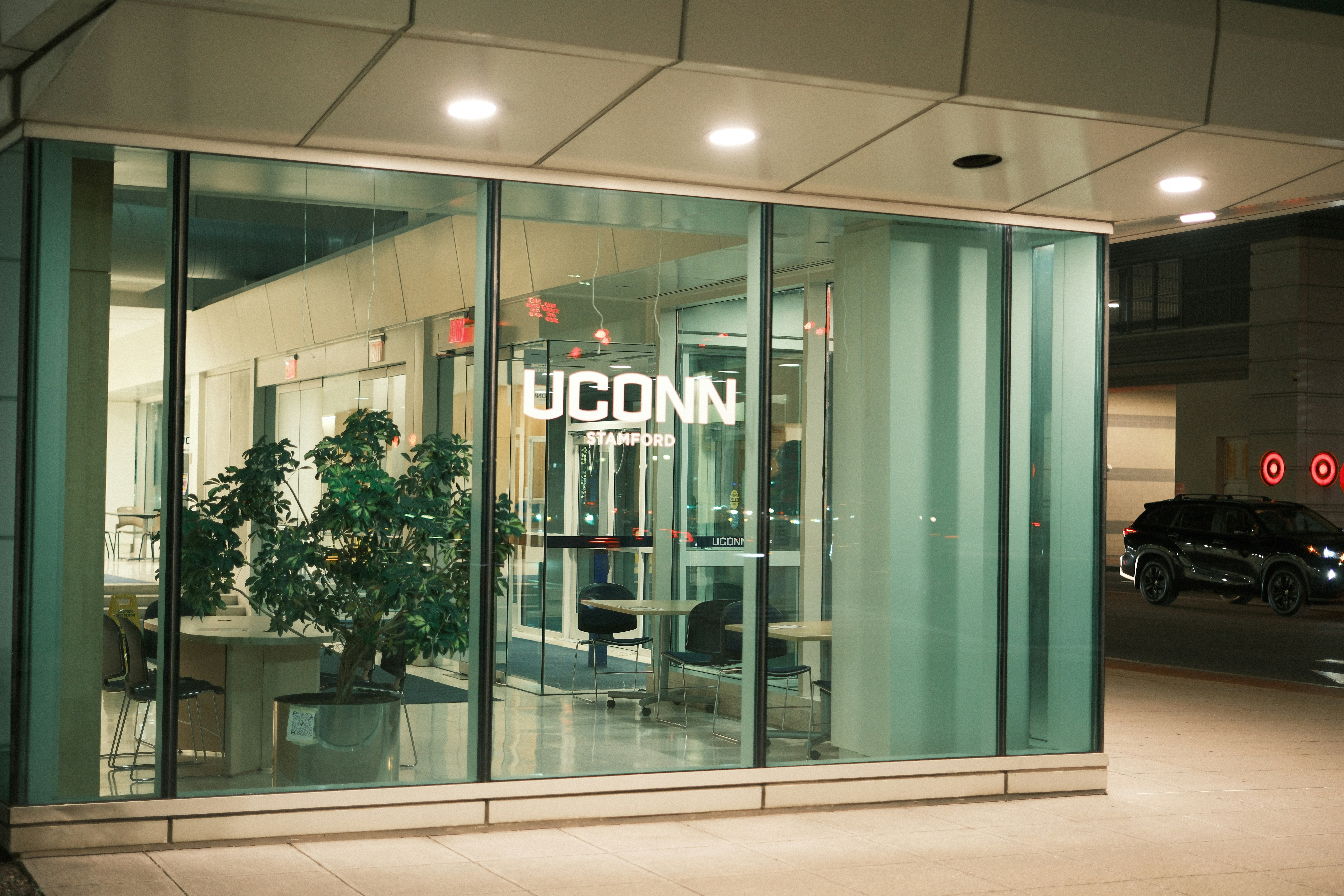 Walking distance from 460 Summer to UConn Stamford campus