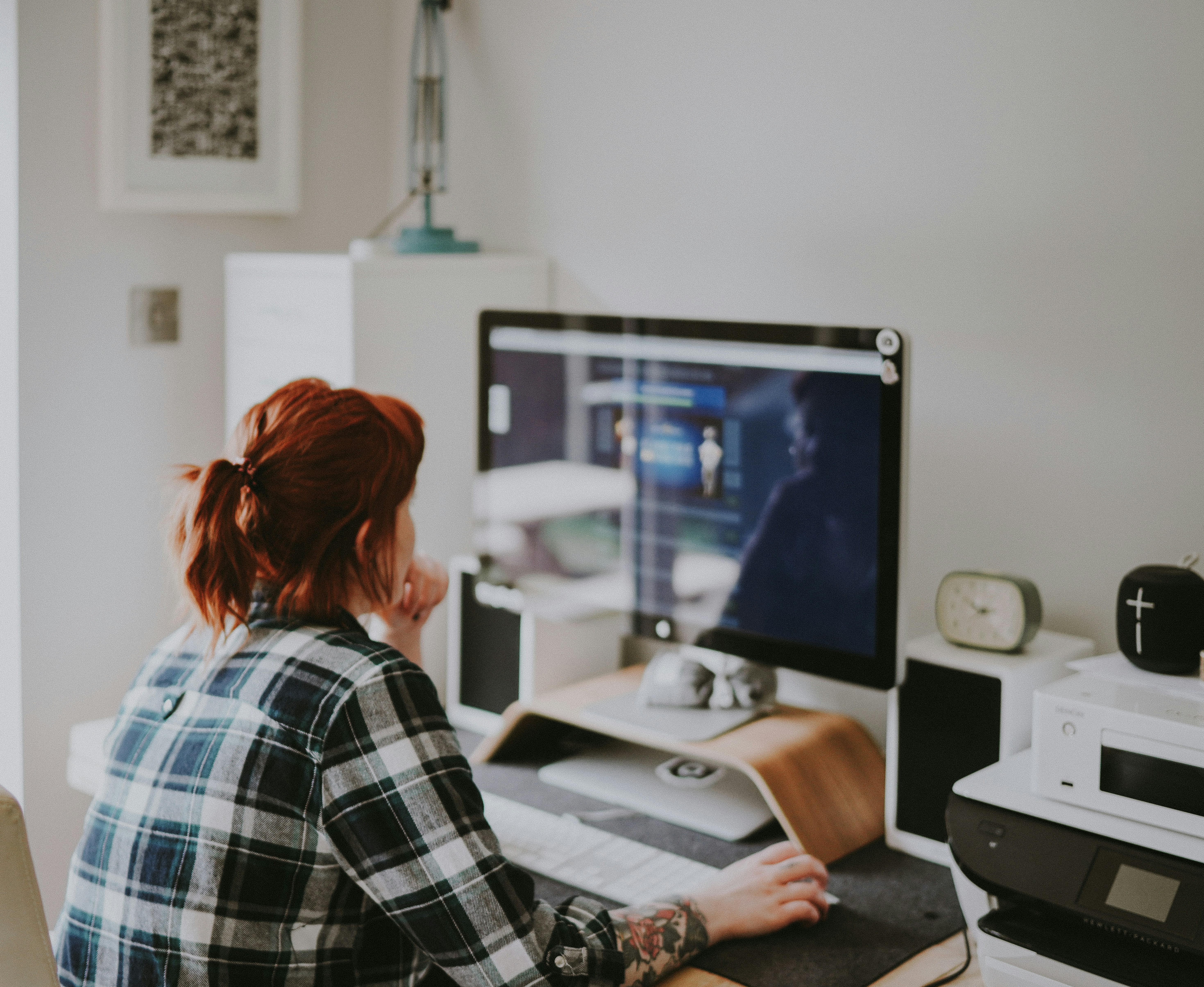 woman working on computer - Shortwave Email Alternatives