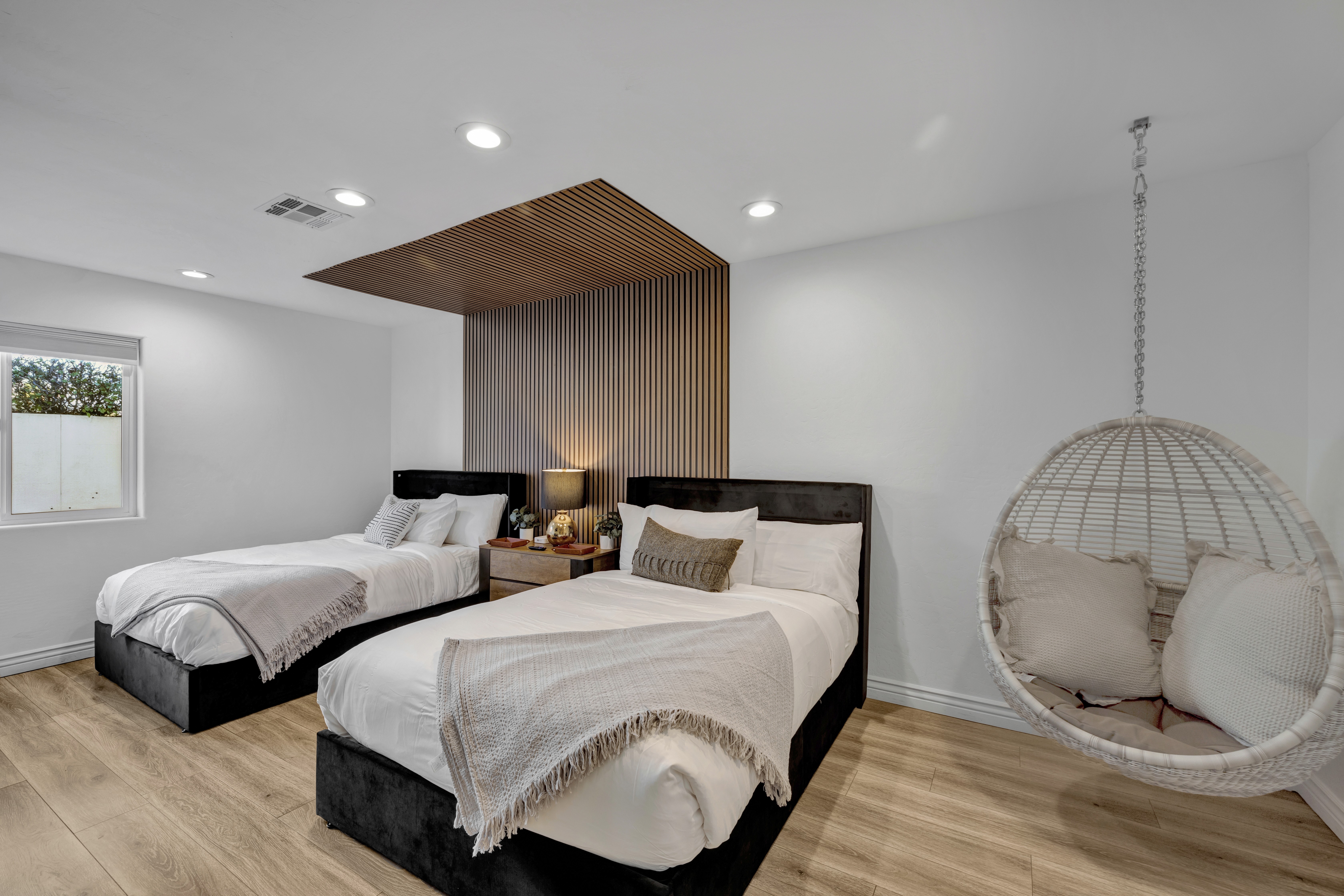 Two full comfy beds with swing