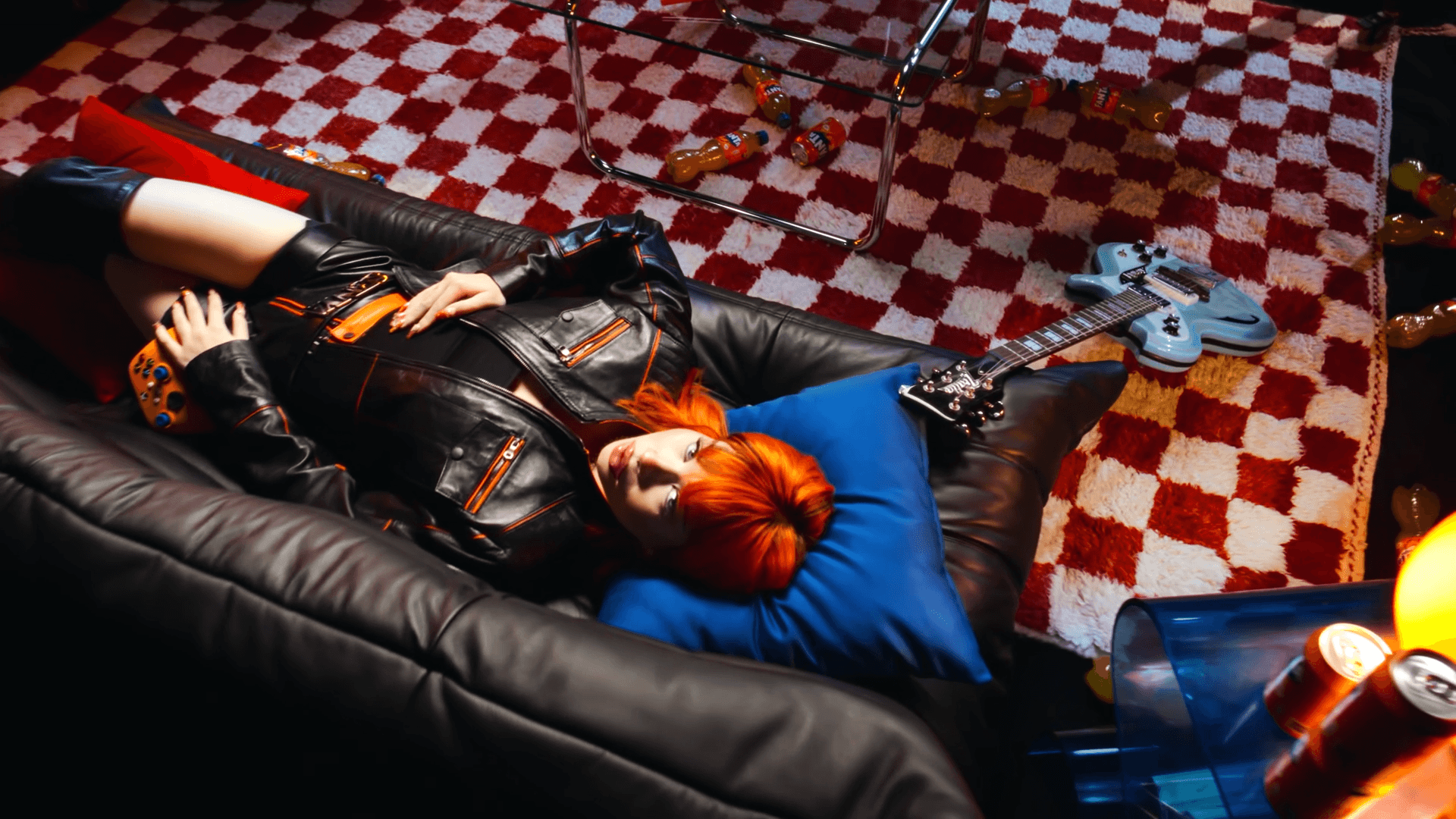 Senya fanta senya lying down lady lying on couch orange hair lady orange hair singer finnish singer finnish music