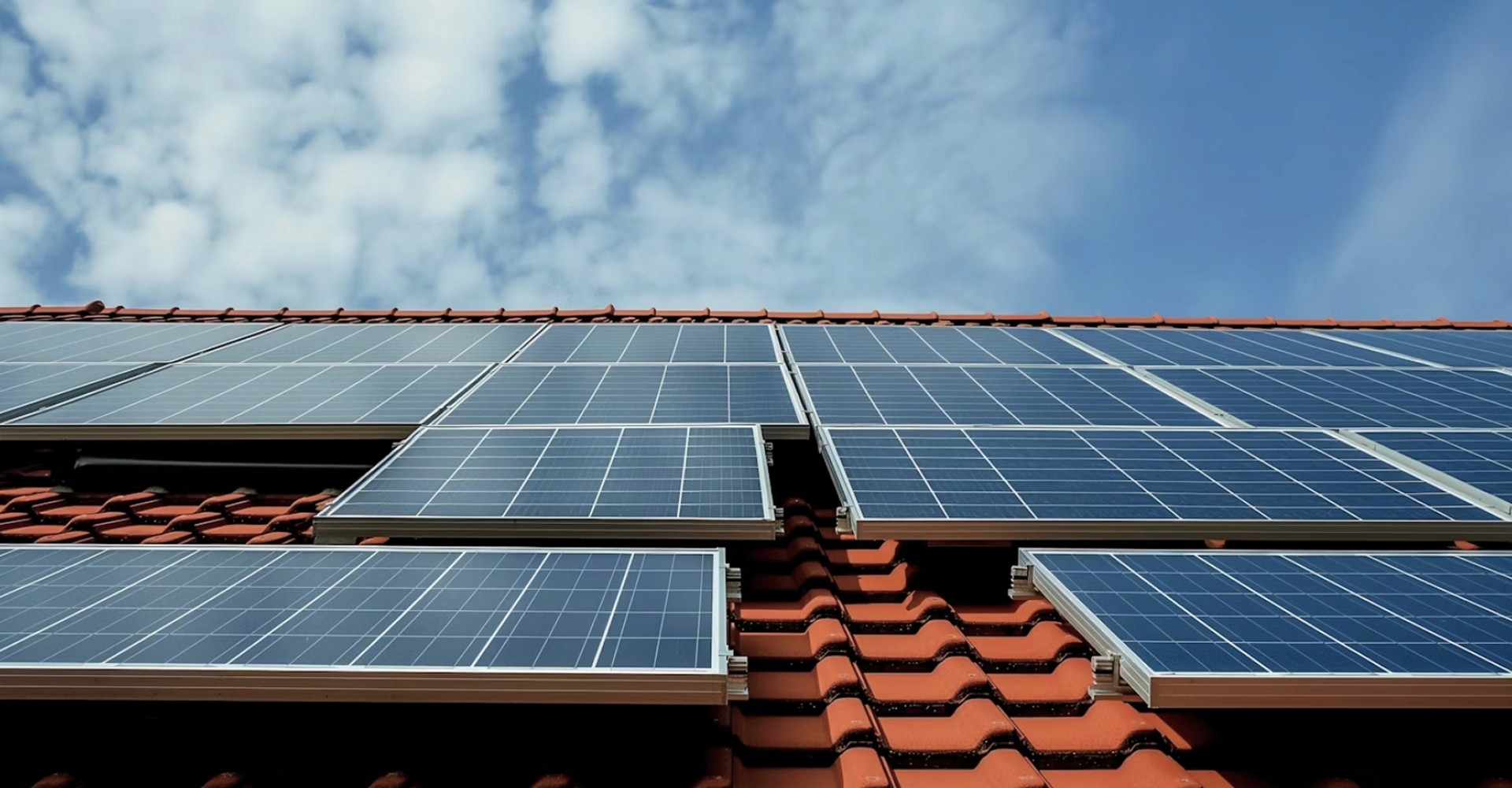 Solar energy trends transforming modern homes
