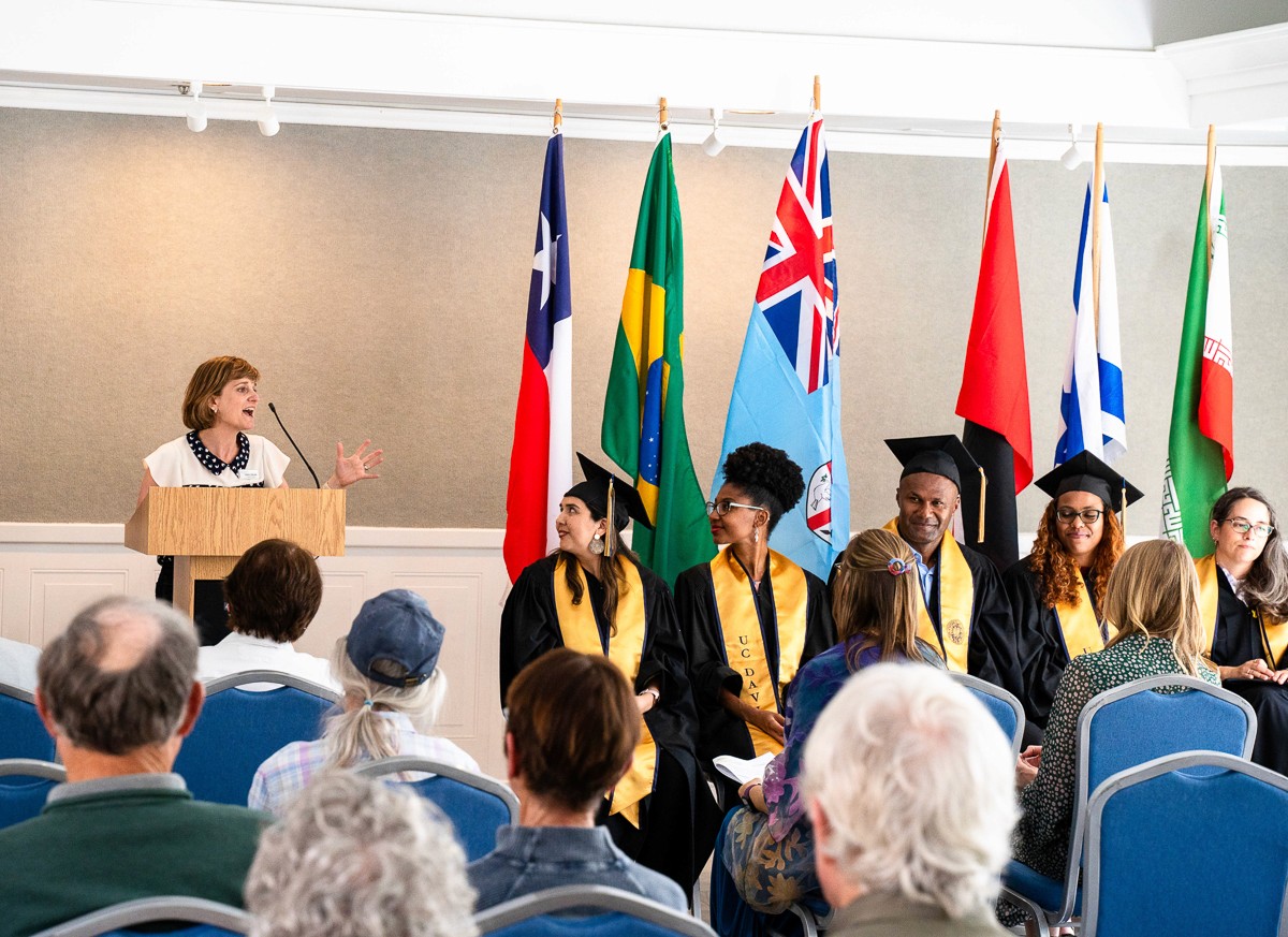 20240410-humphreygrad2024-20