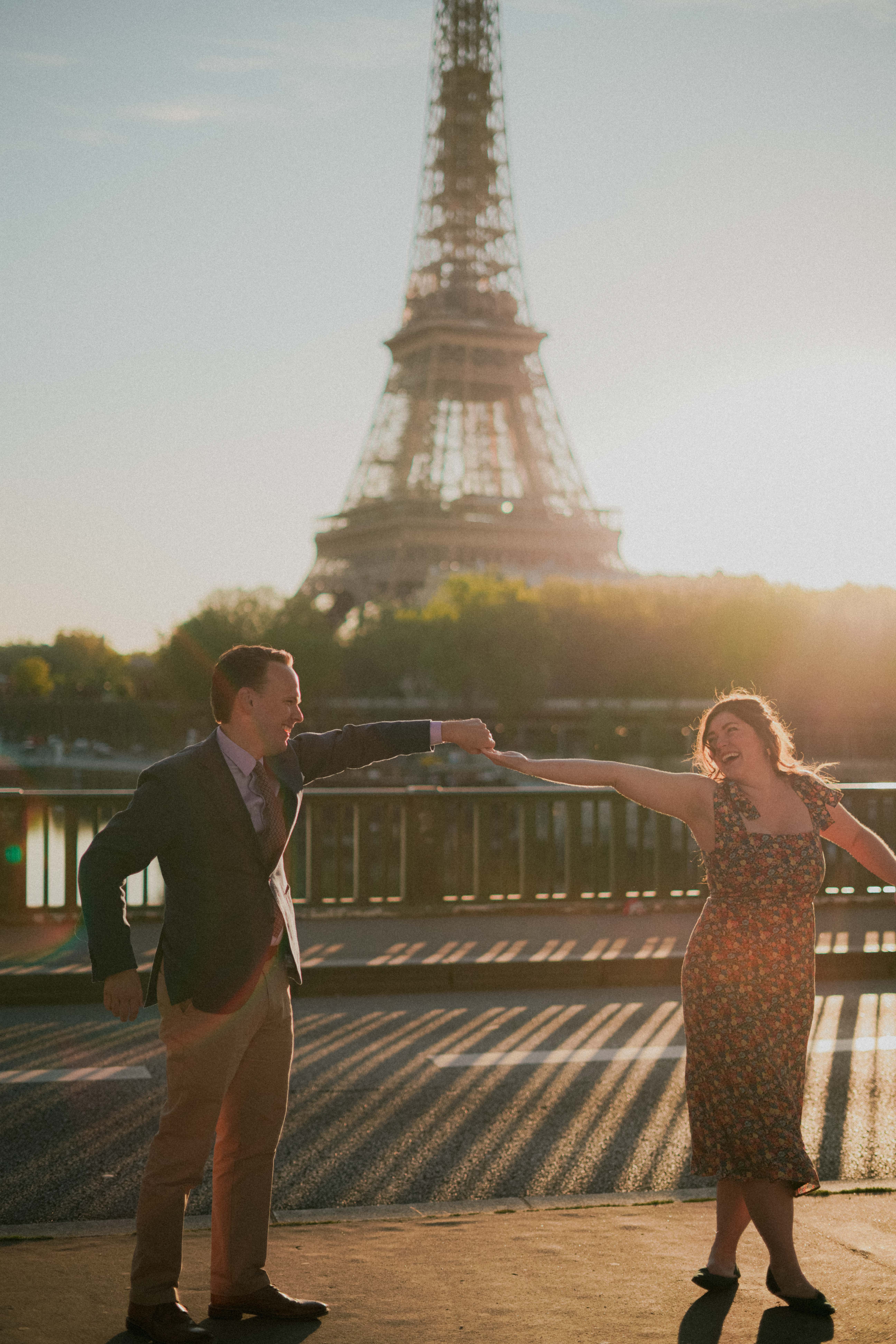 Paris Photographer - LeParisPro. Weddings, engagements, proposals, lifestyle and fashion photoshoots.