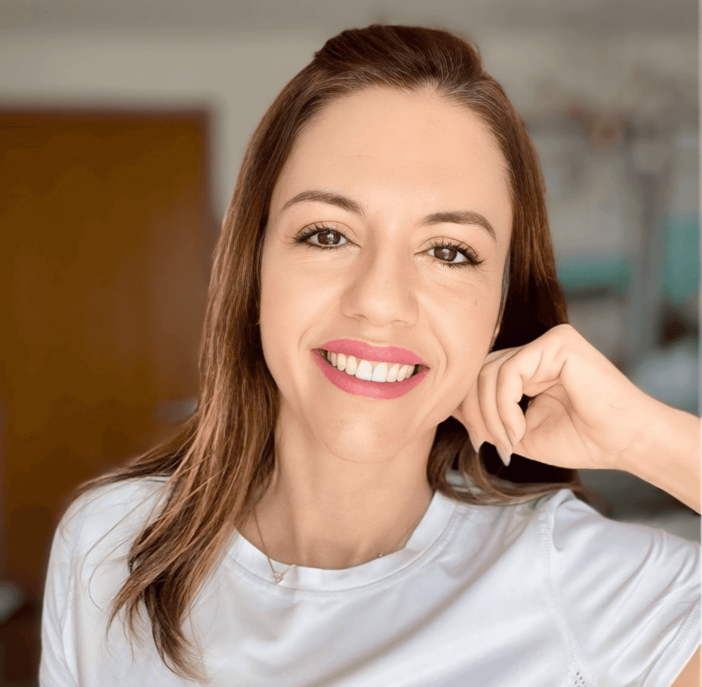 danielle sorrindo