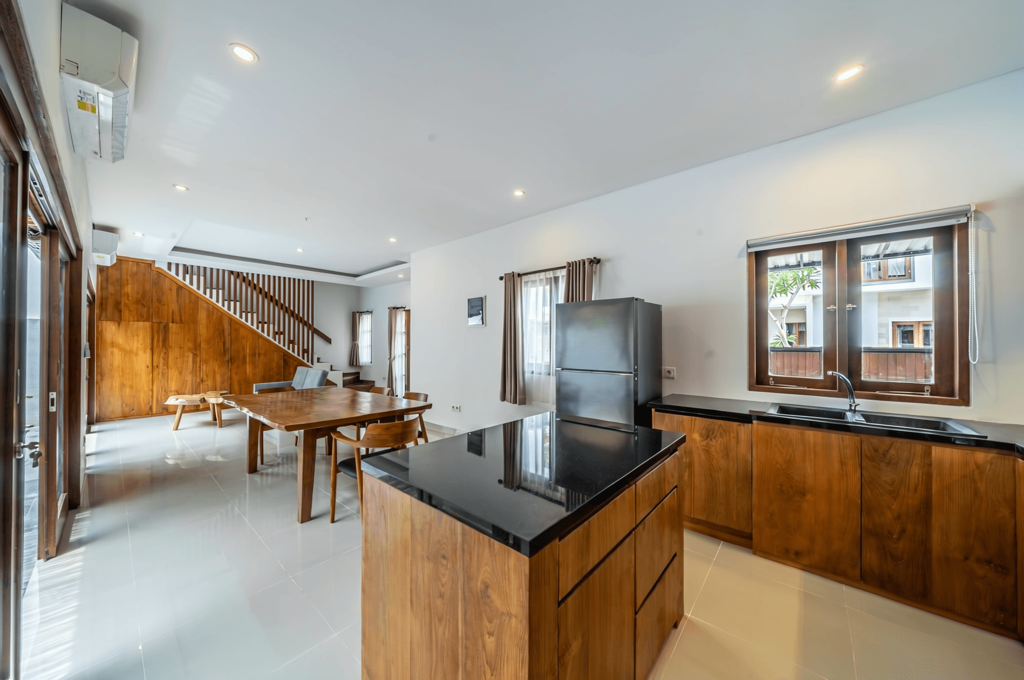 Fully equipped modern kitchen. Your dedicated real estate agent for premium property acquisitions in Kerobokan.