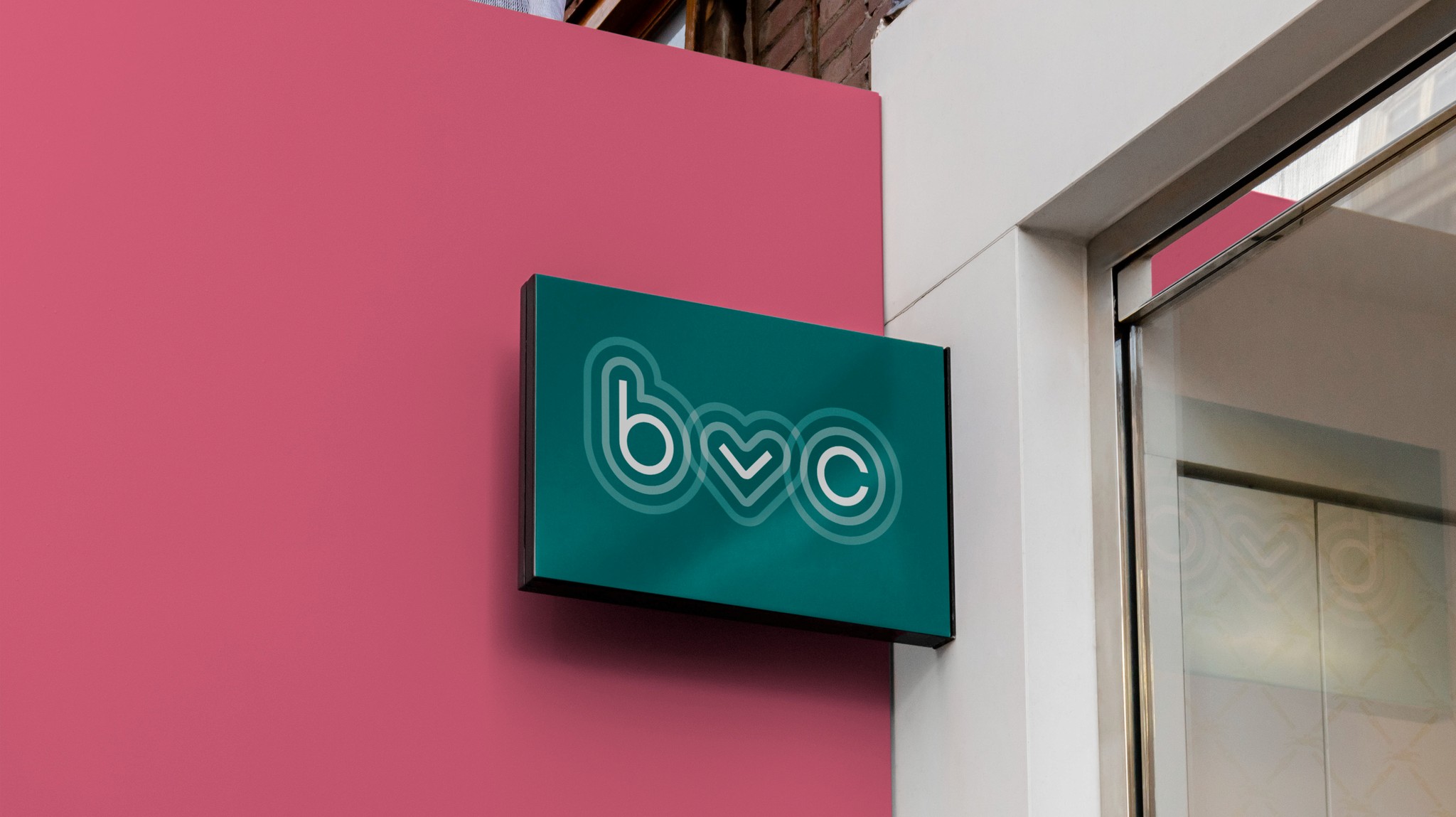 Here comes the alt text