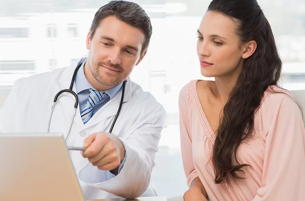 Fertility diagnostics with fertility doctor and patient