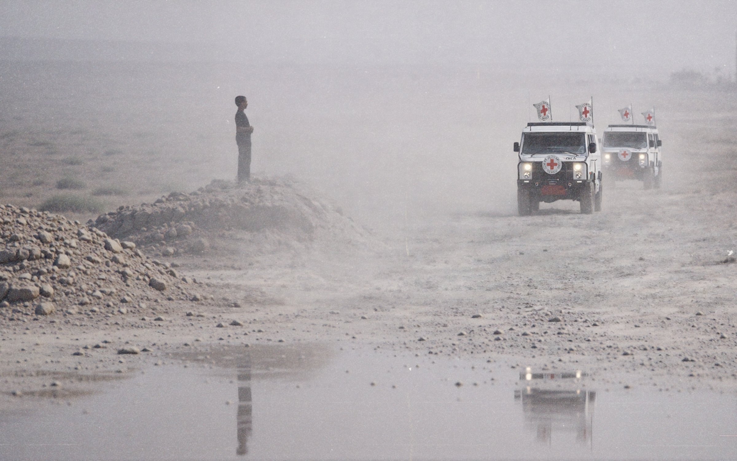 Misty desert convoy