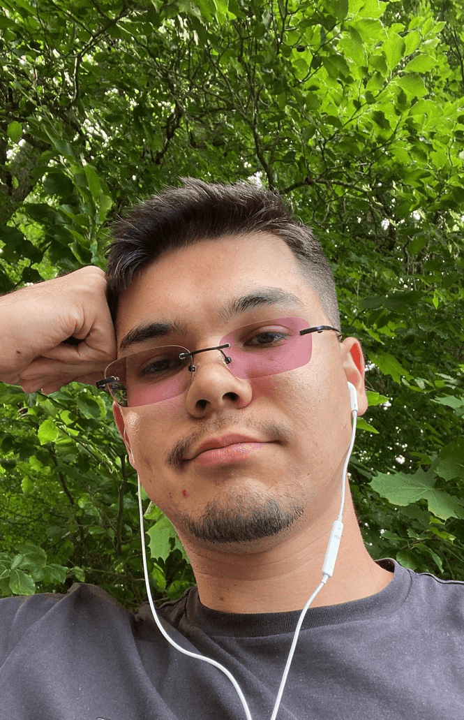 Profilfotografie von Tim Akihiro Heinrich, Gründer von zukunftsberatung