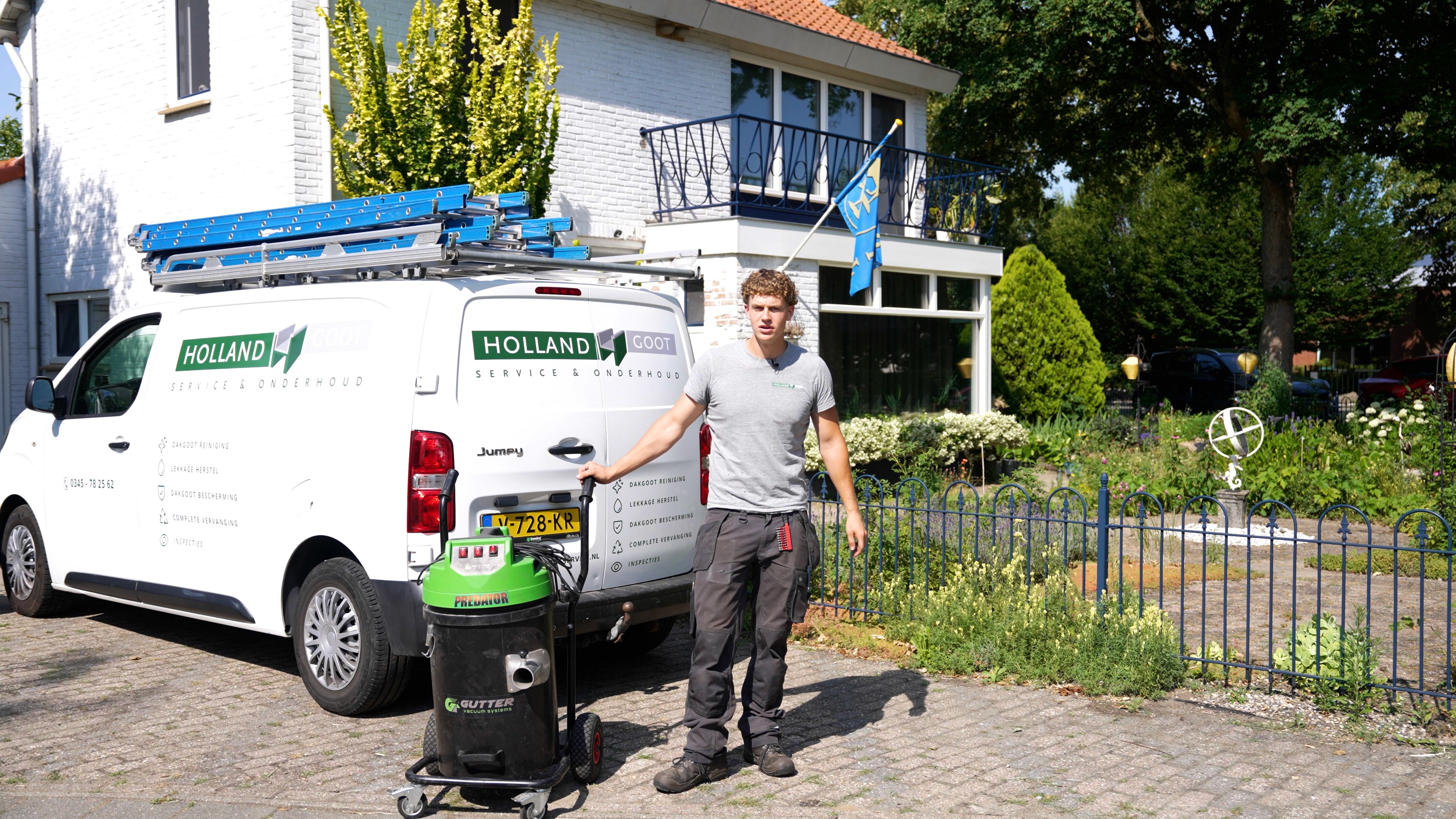 Nieuwe dakgoot aan woning Holland Goot
