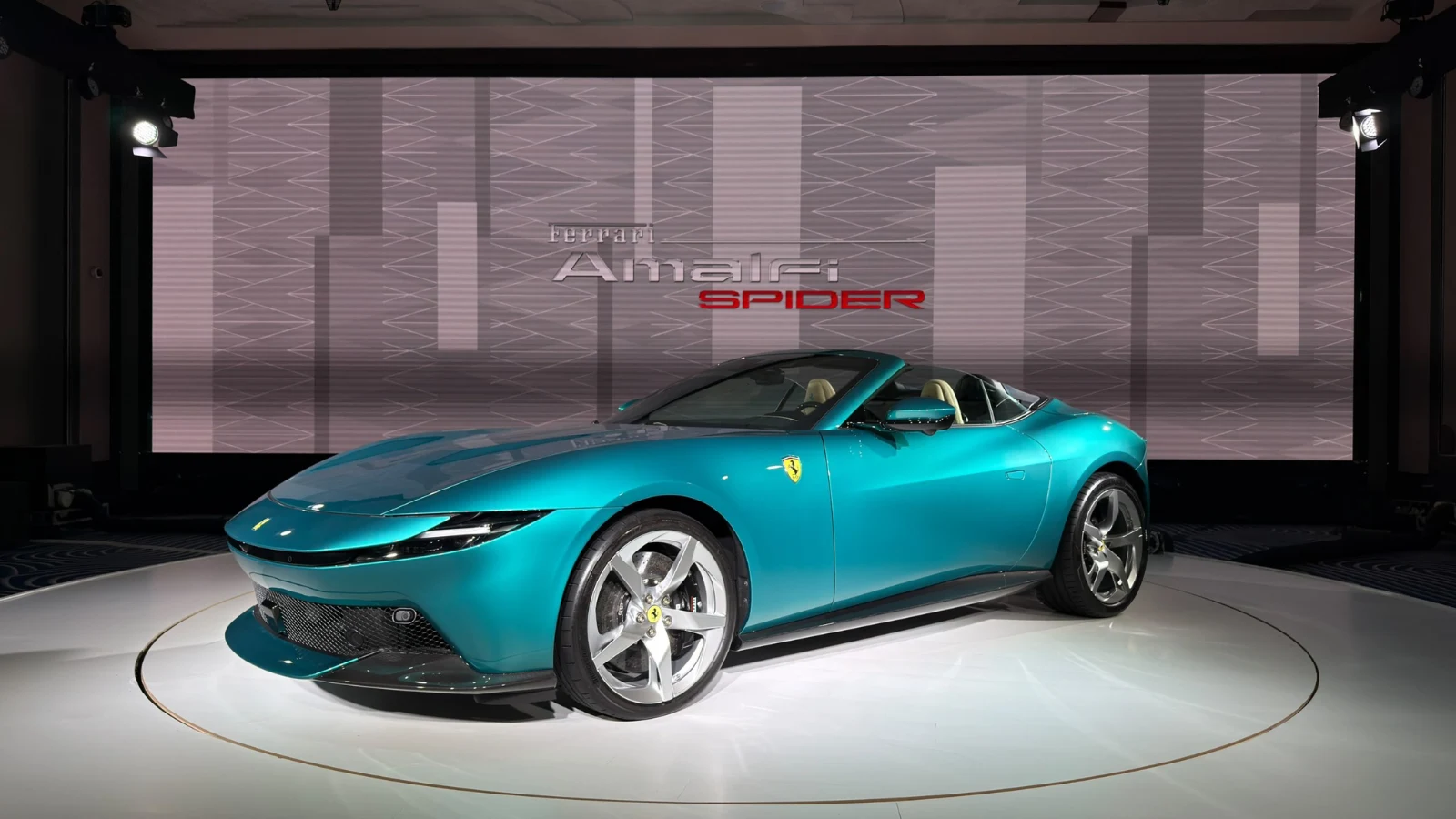 Ferrari Amalfi Spider Price in India