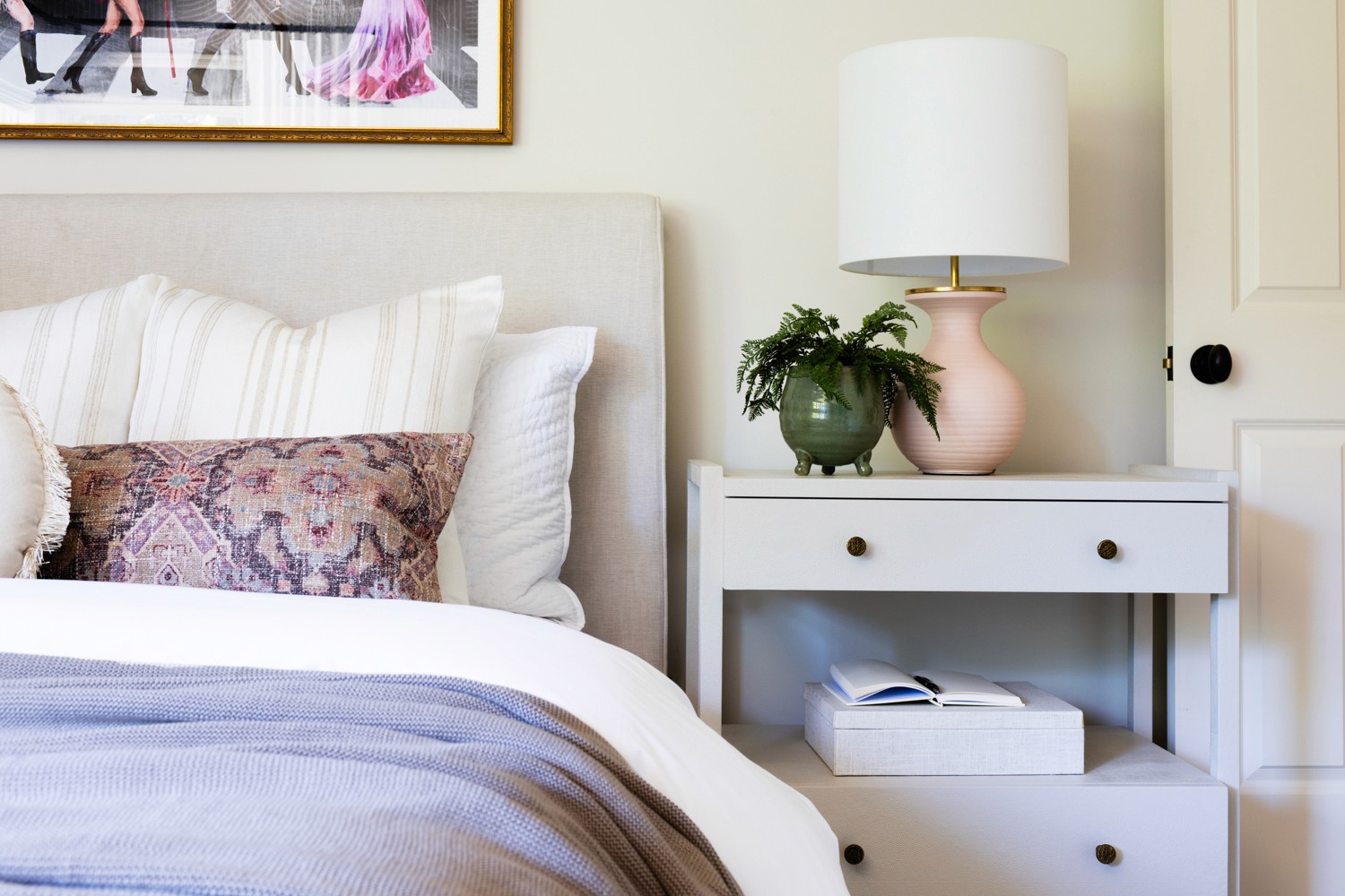 We’re so excited to share details from The Medina House: Girls Bedroom 2 –– one of our favorite interior design + professional organizing projects in Medina, WA.